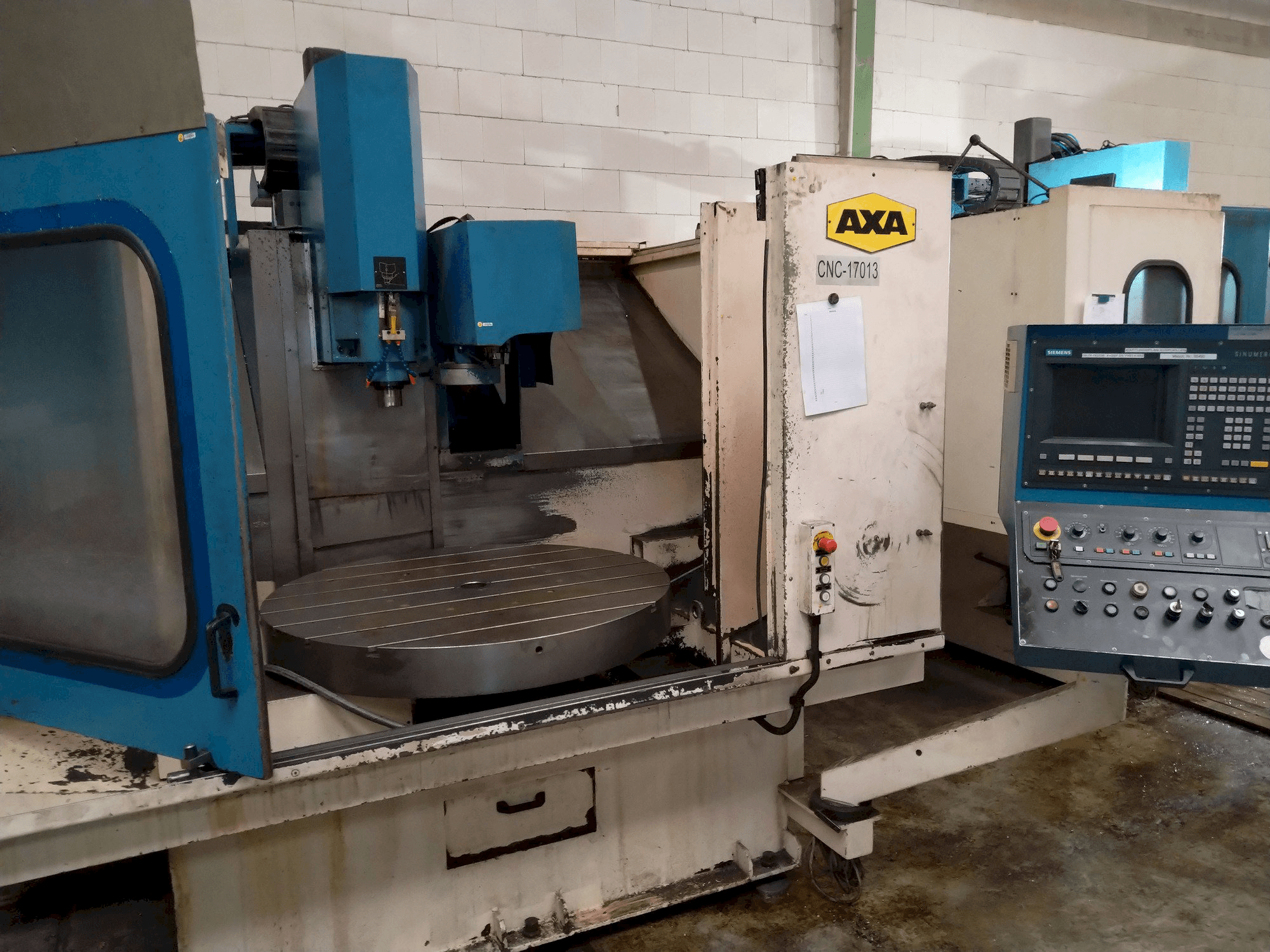 A AXA VSC2 MS/80 gép elölnézete
