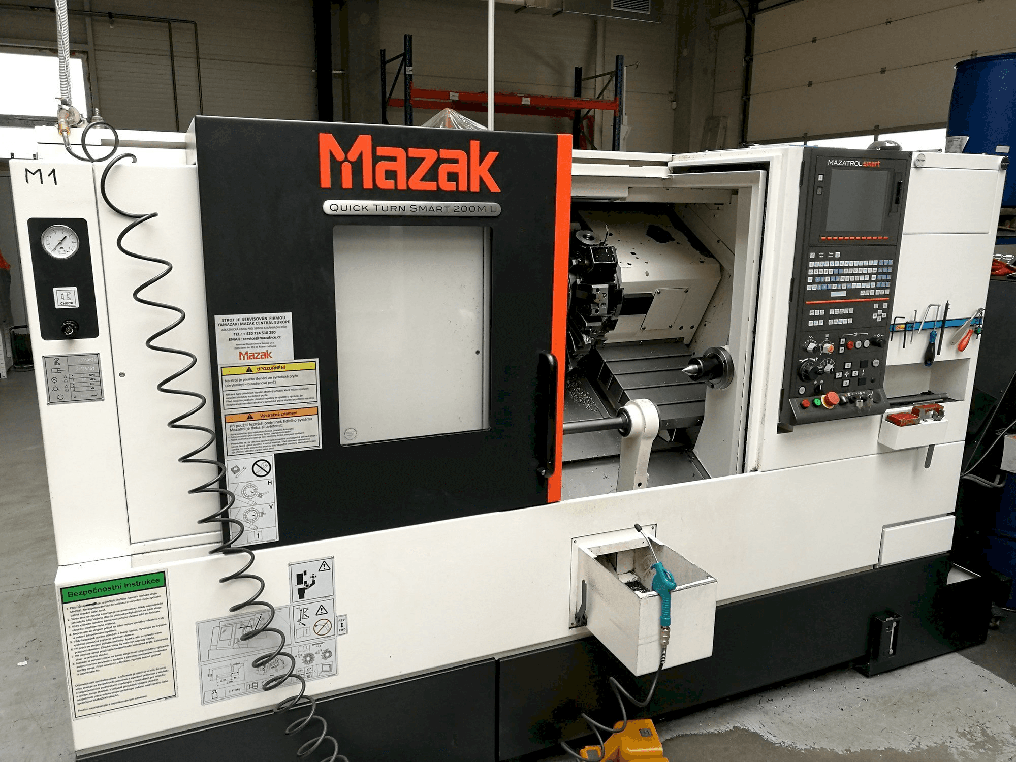 A Mazak Quick Turn Smart 200 ML gép elölnézete