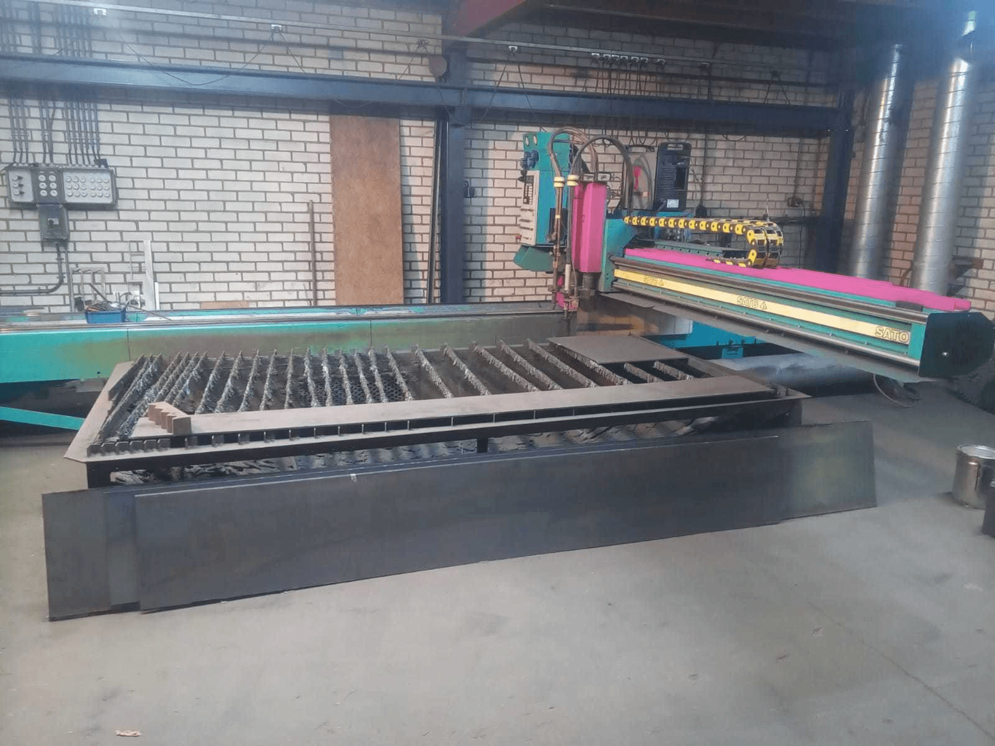 A SATO SATRONIK C2500 gép elölnézete