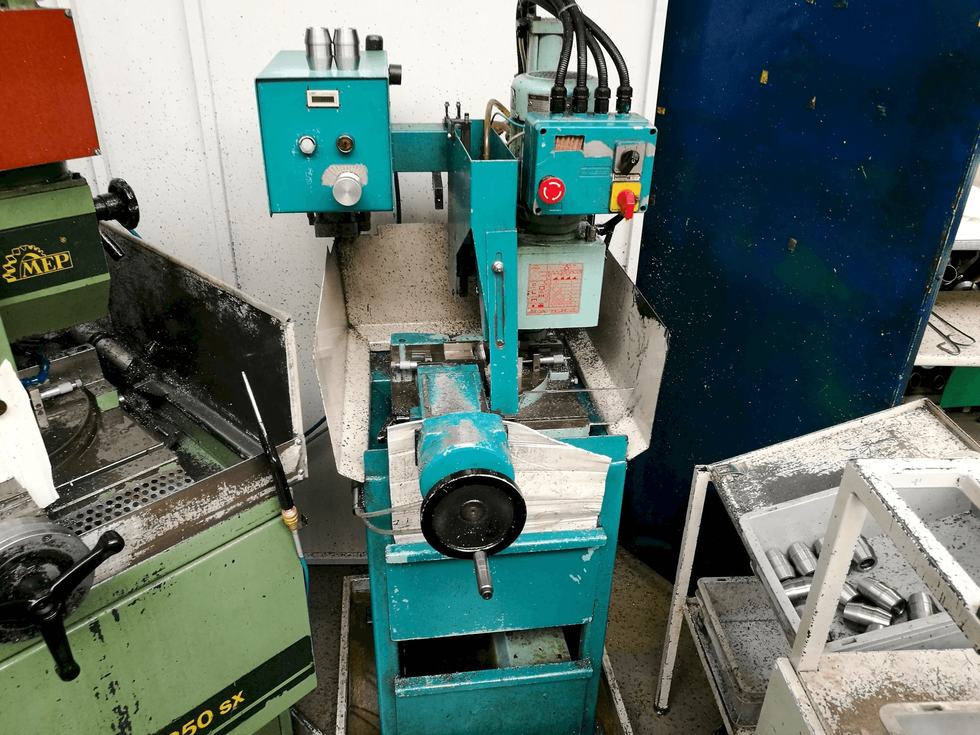 A EISELE VMS 300 PV gép elölnézete