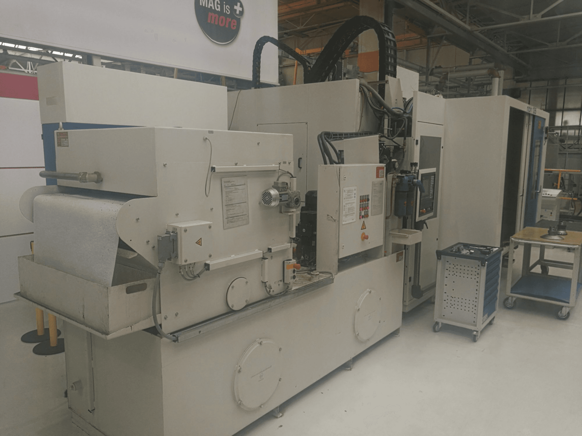 A Hueller Hille NBH 135 gép bal oldali nézete