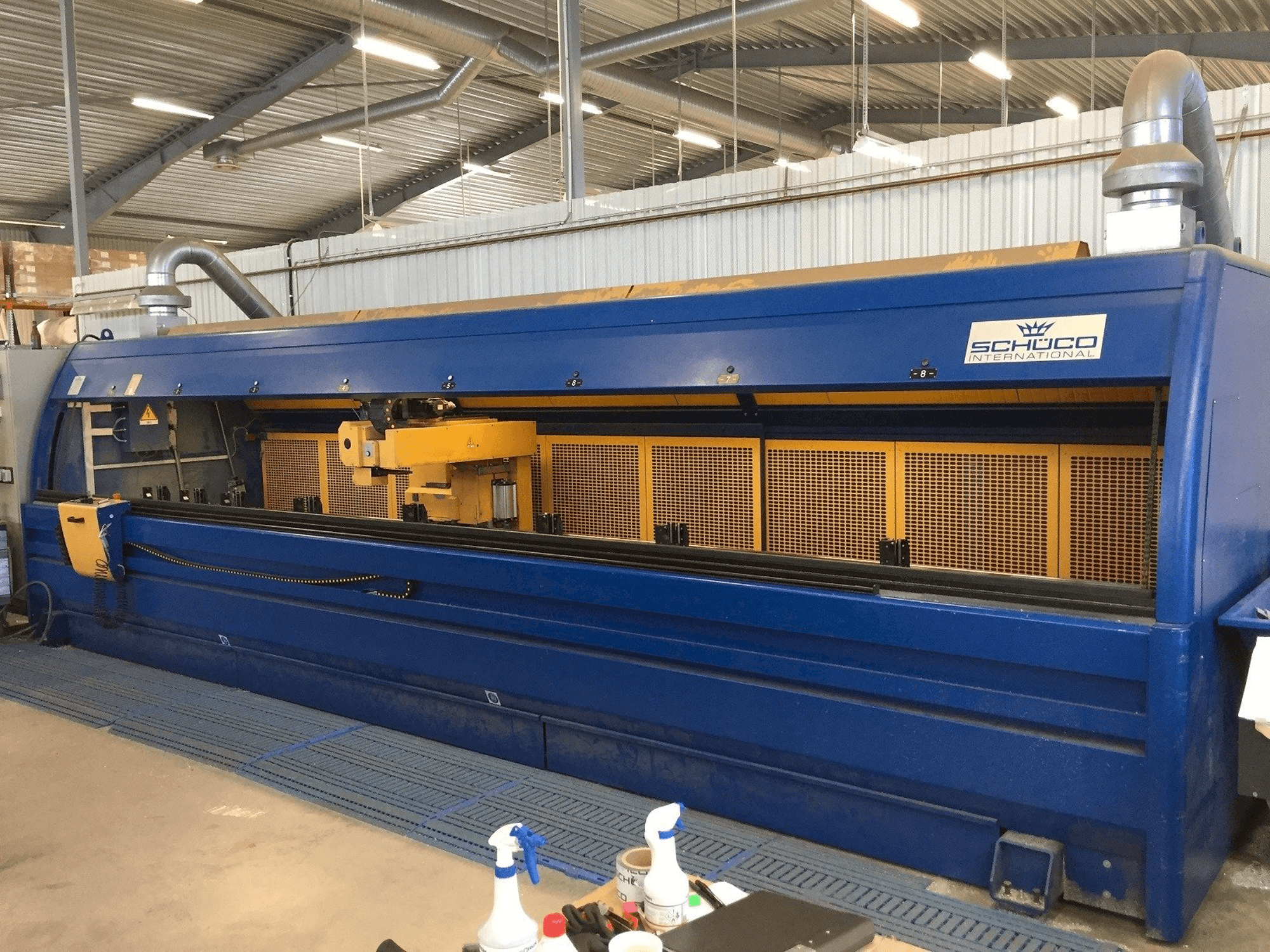 A Emmegi Comet gép elölnézete