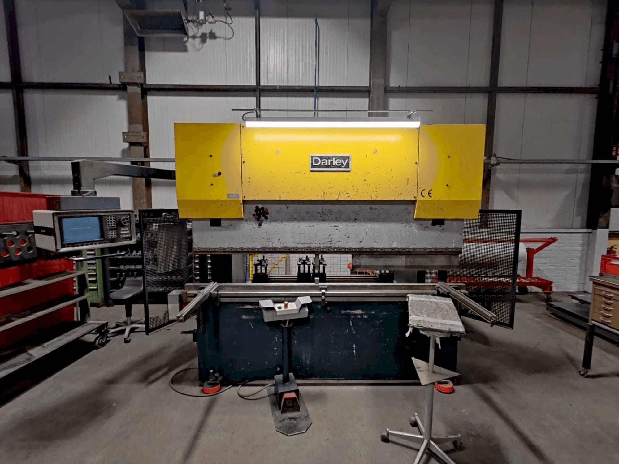 A Darley EHP 80 25/20 gép elölnézete