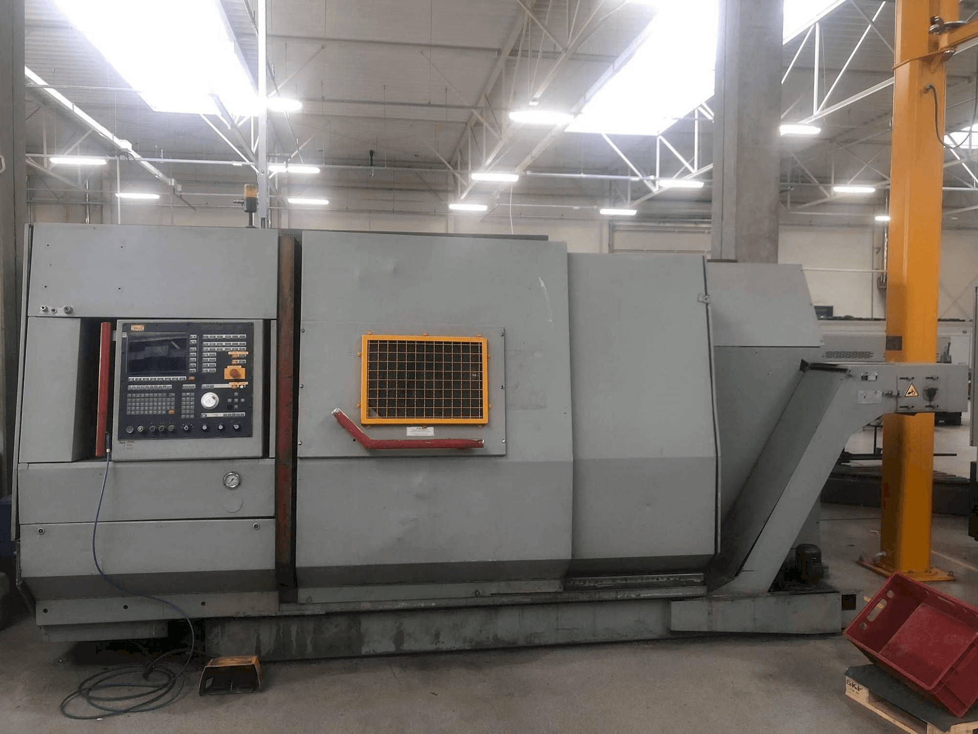 A TRAUB TNA600 gép elölnézete