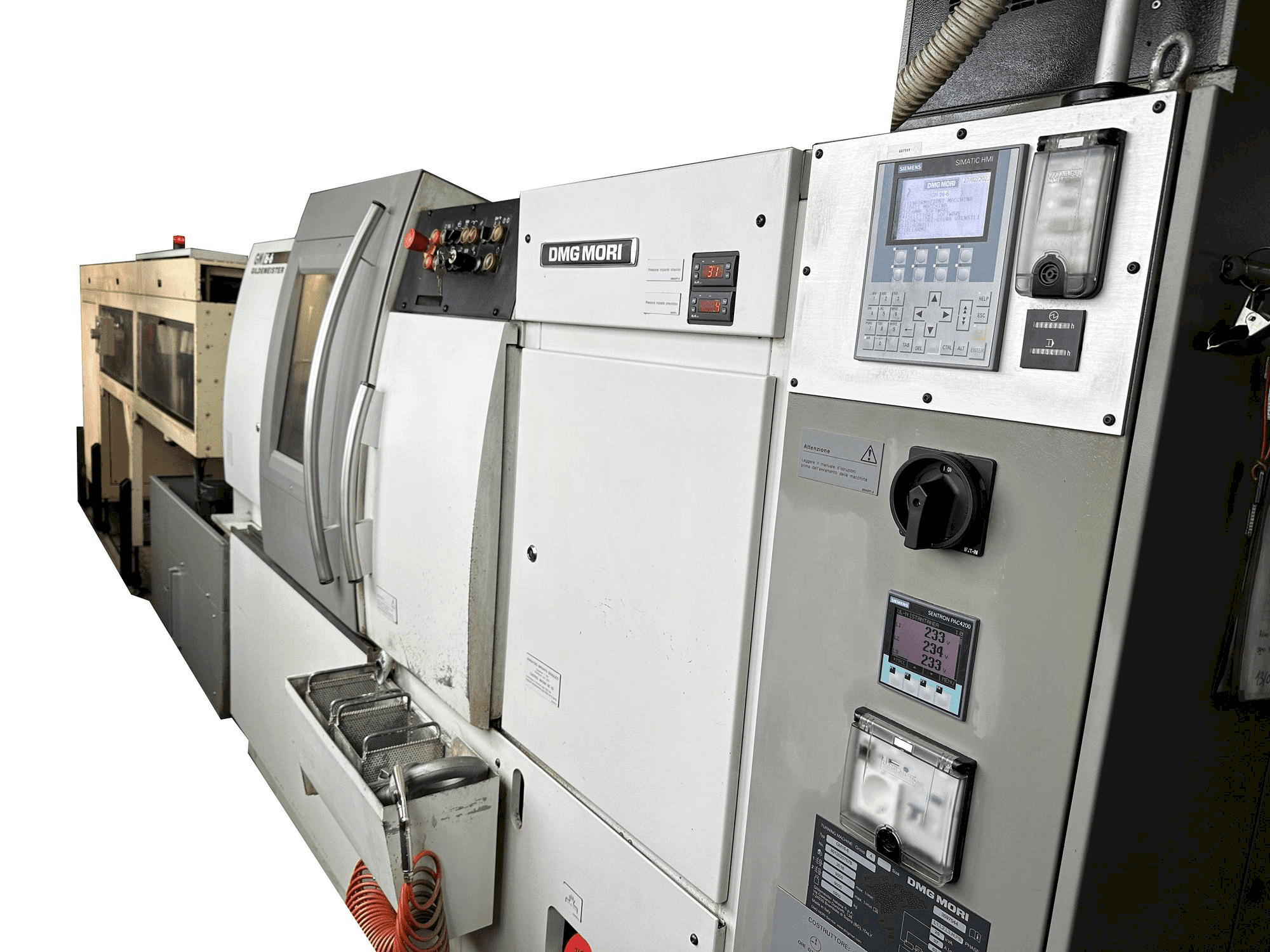 A DMG MORI GILDEMEISTER GM 16-6AC gép elölnézete