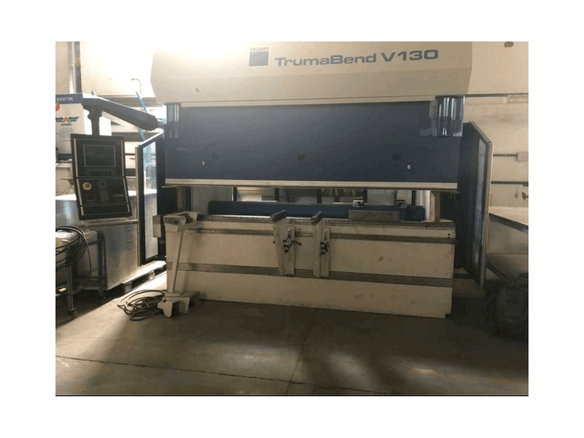A Trumpf TrumaBend V130 gép elölnézete