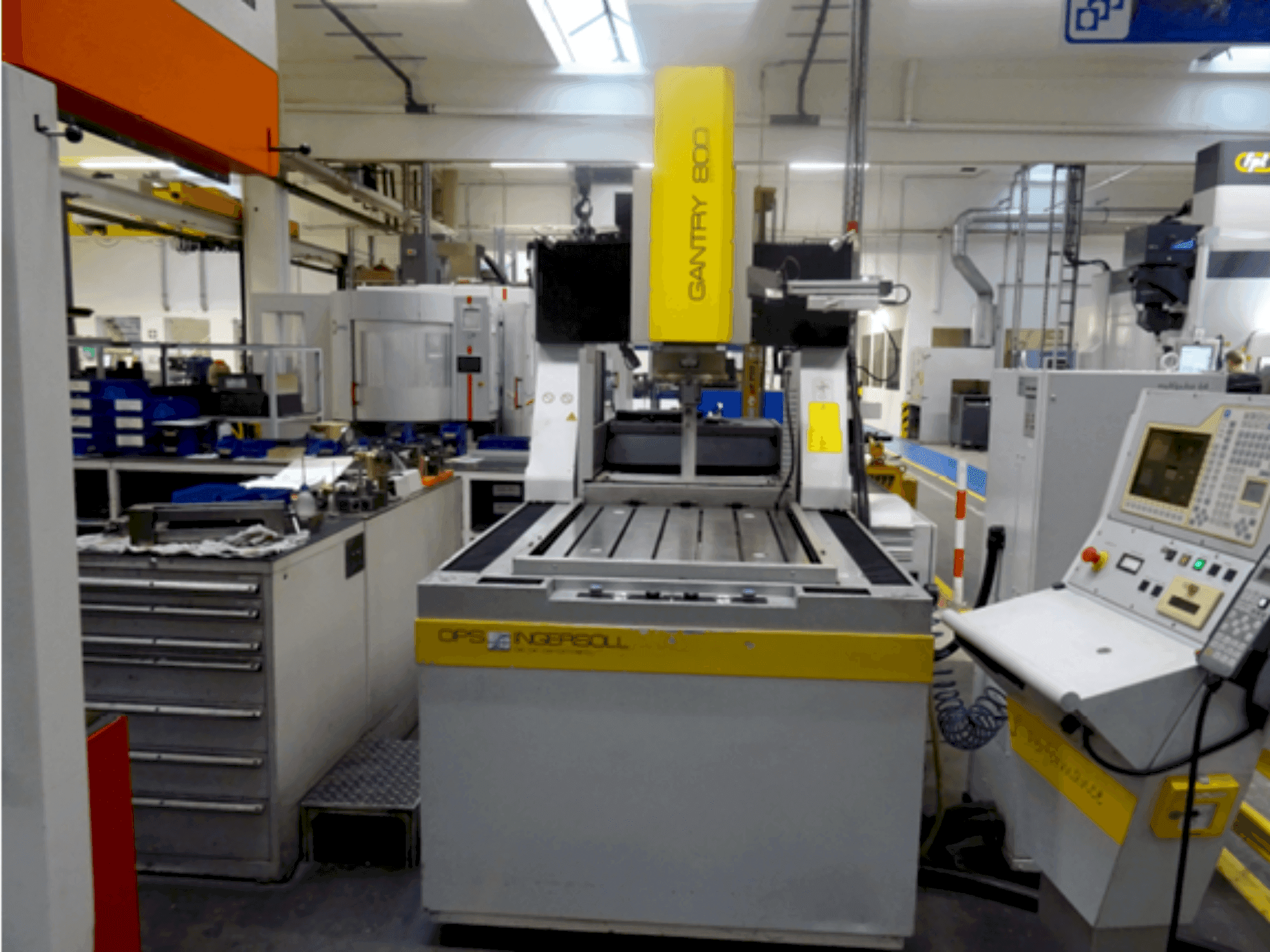 A Ingersoll Rand Gantry 800 gép elölnézete