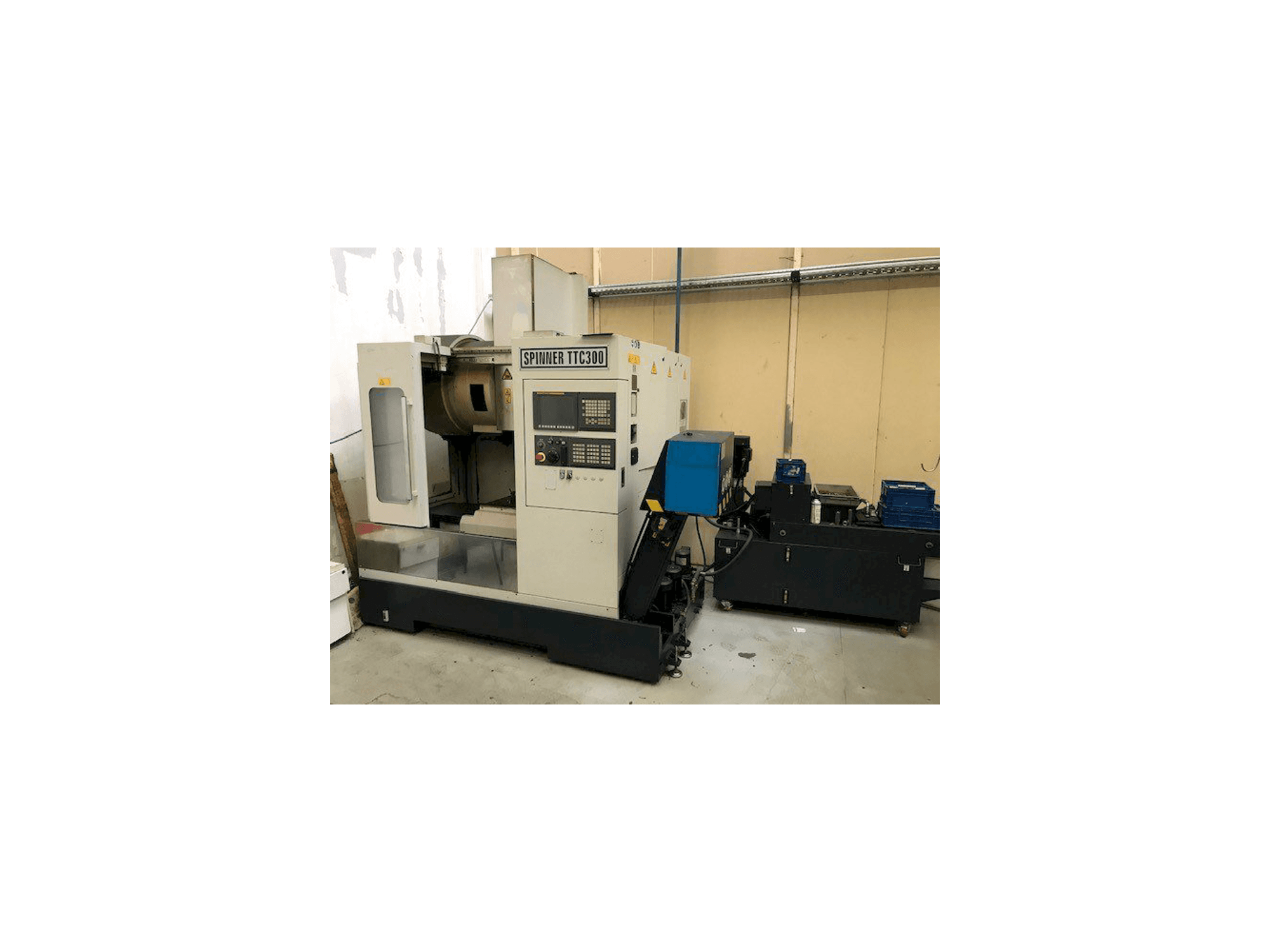 A SPINNER TTC300 52 SMMCY gép elölnézete