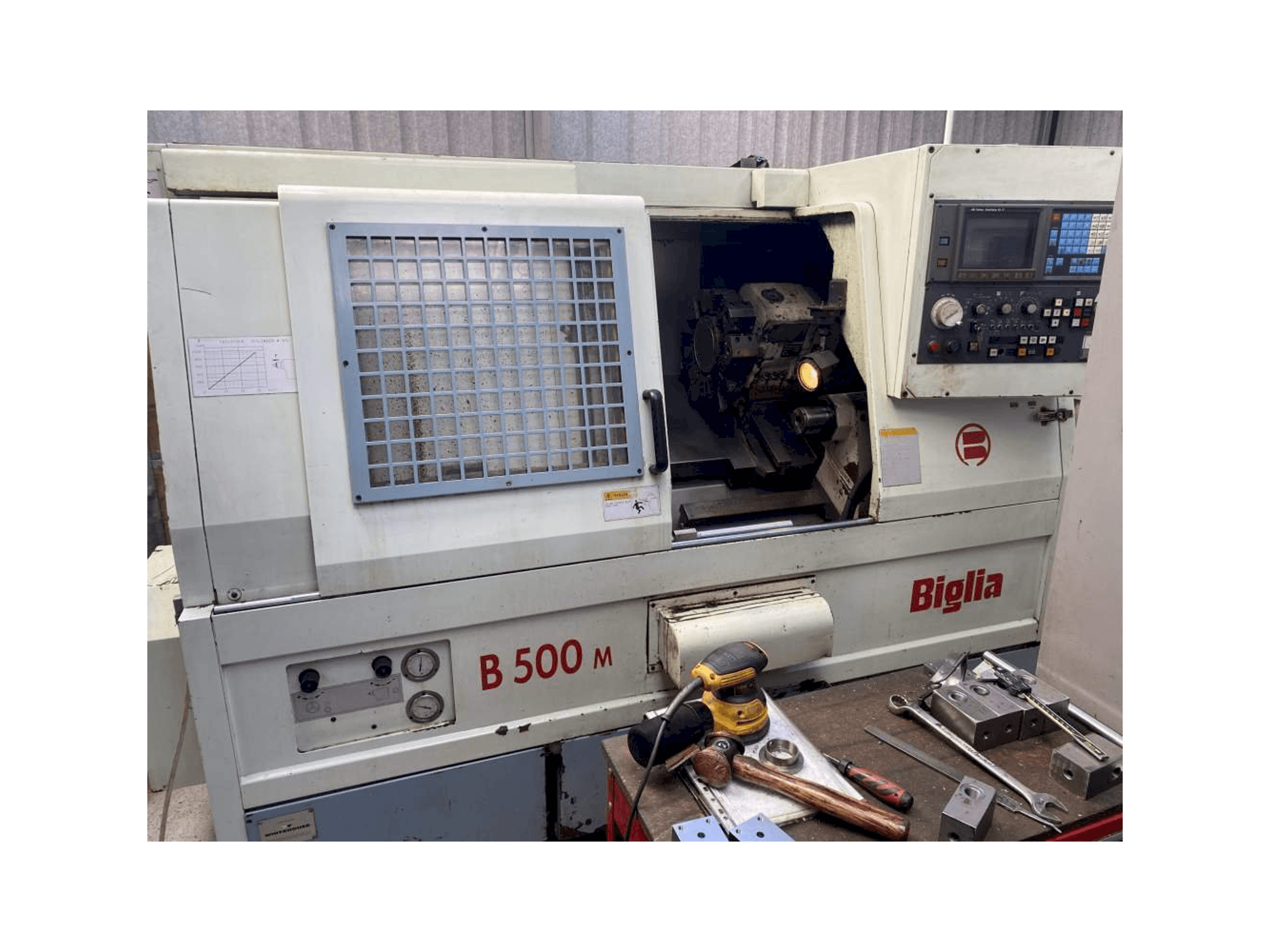 A Biglia B 500 M gép elölnézete