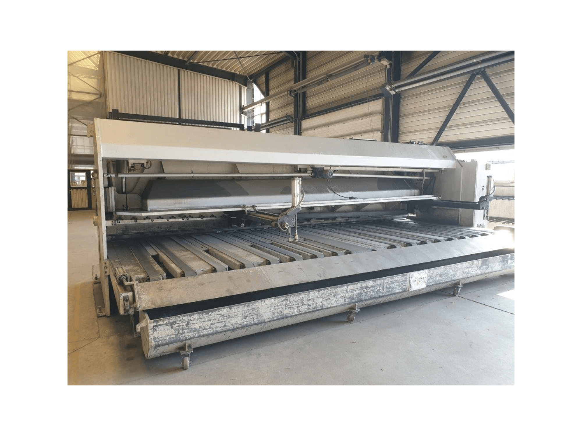 A Weinbrenner TSV 6 / 6100 gép elölnézete