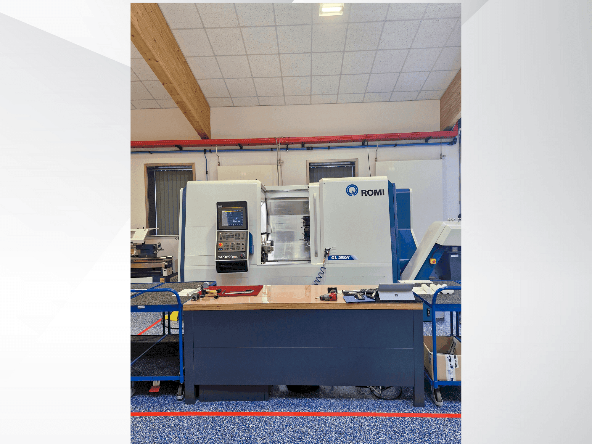 A Romi GL 250 gép elölnézete