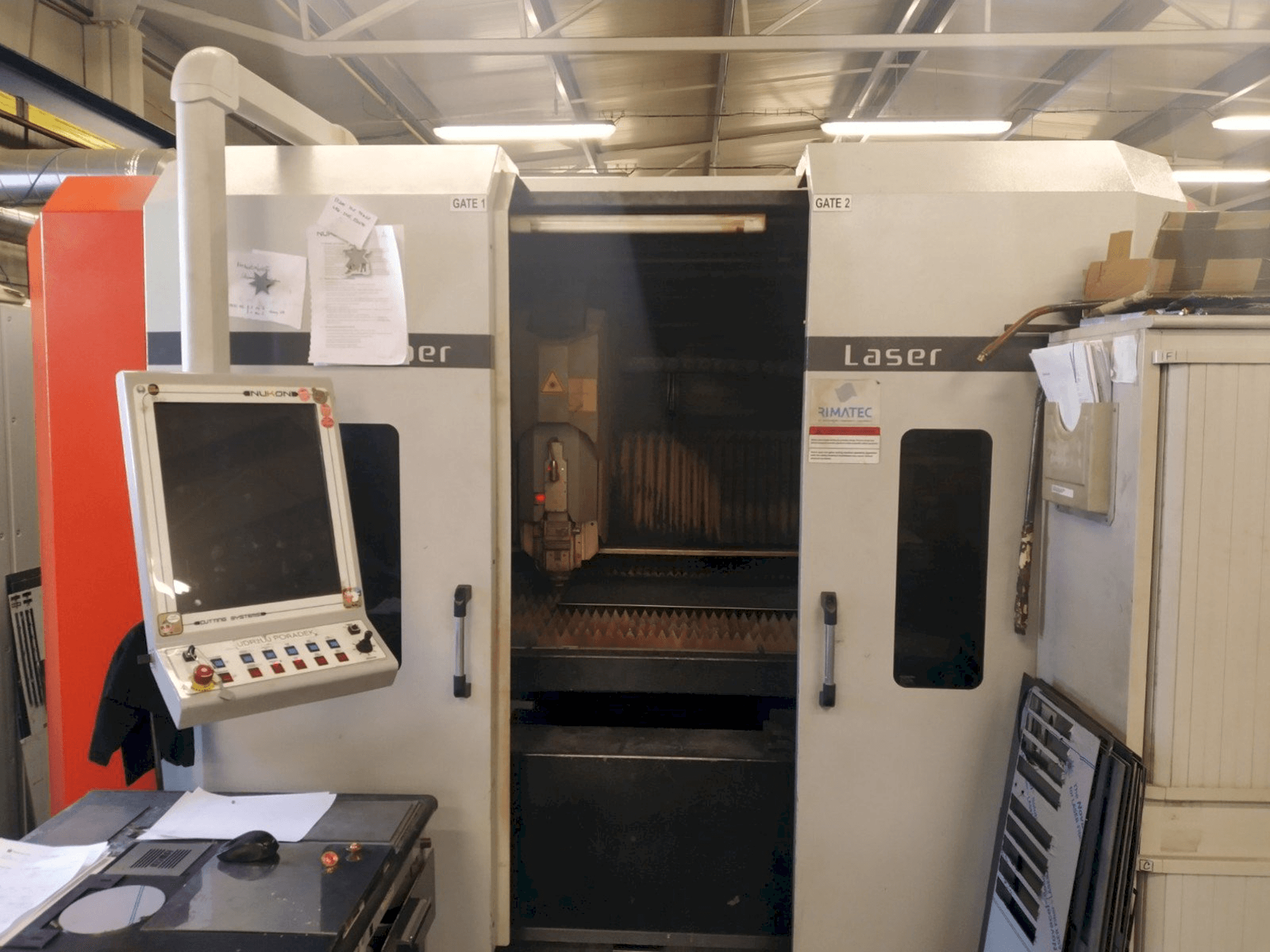 A NUKON NF PRO 315 gép elölnézete