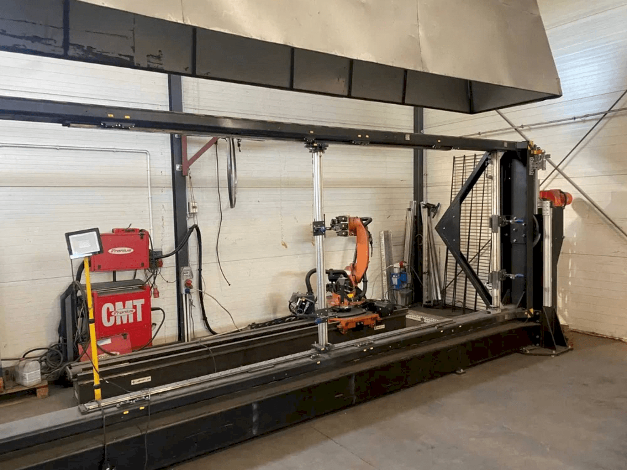 A Kronos Kjellberg KR 16 L6 ARC-C gép elölnézete