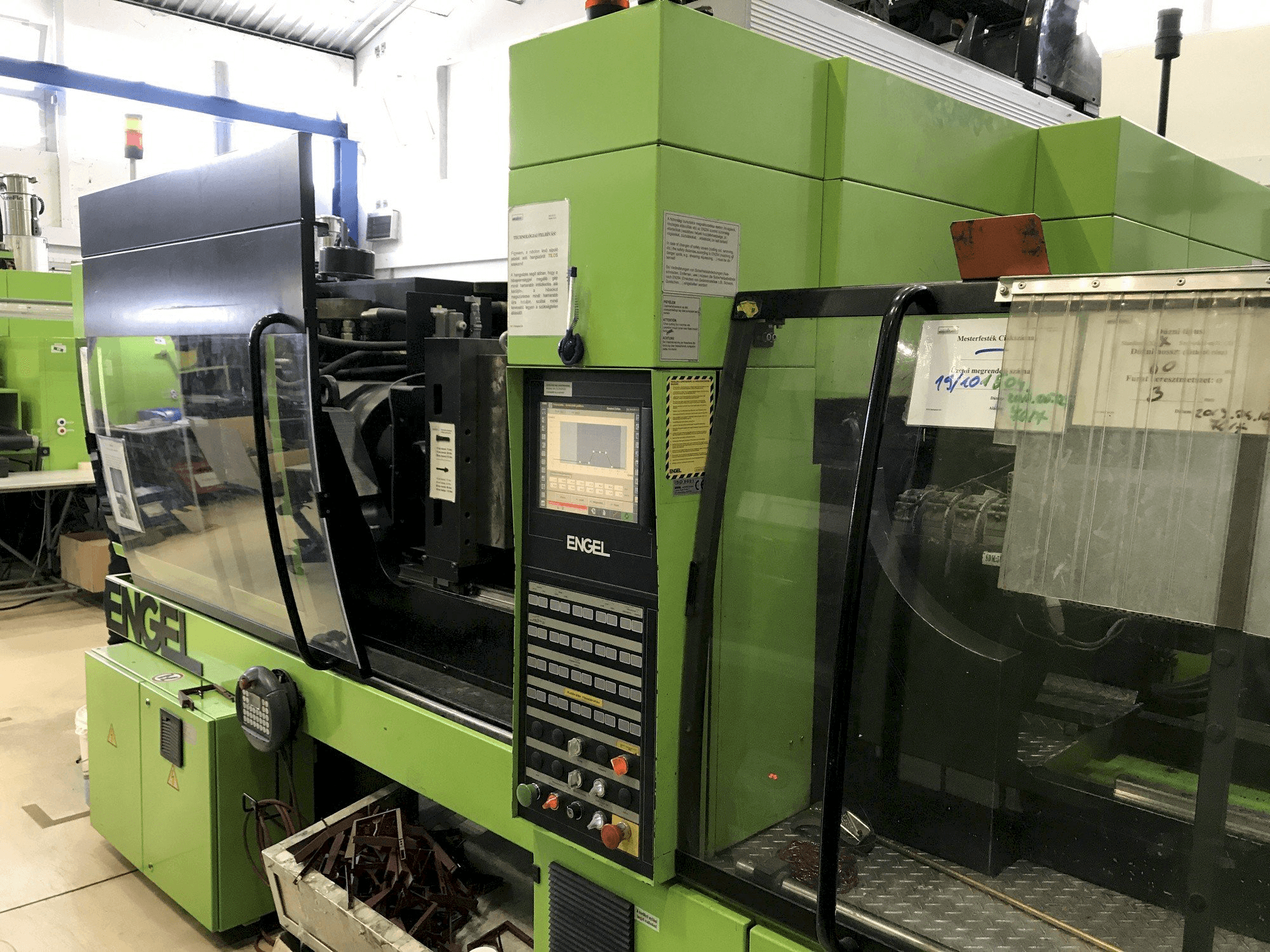 A ENGEL VC 750/150 Plus gép elölnézete