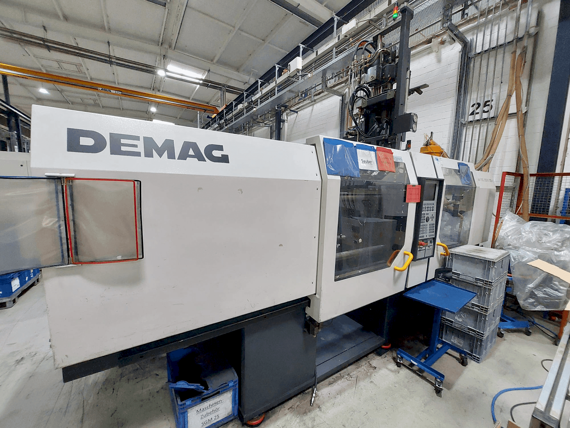 A DEMAG Ergo-Tech 110-310H-120V gép elölnézete