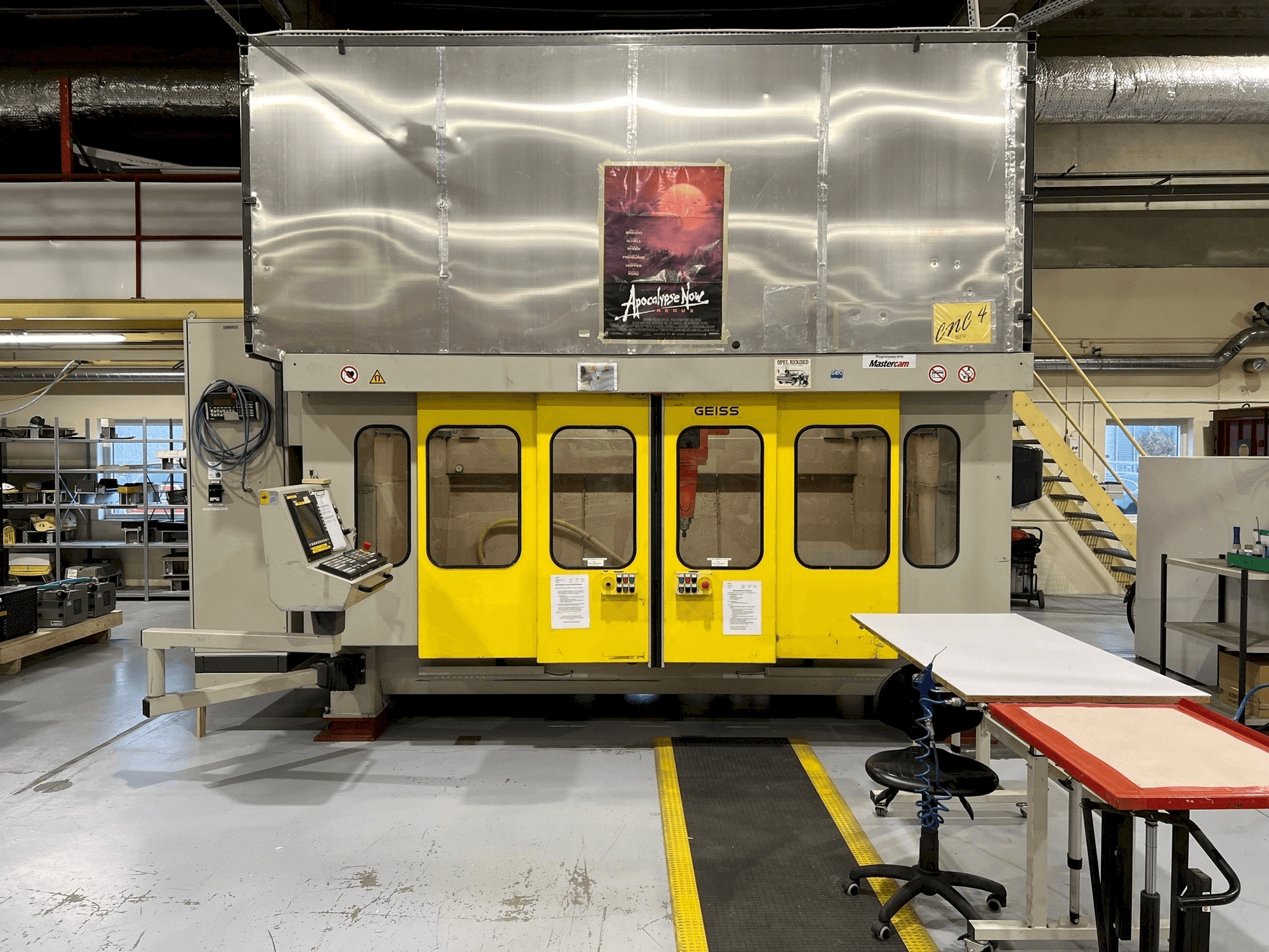 A GEISS FZ 2000x1000 gép elölnézete