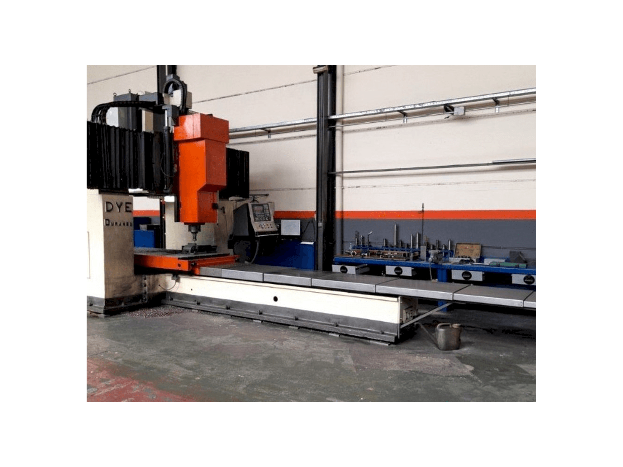 A DYE FD-3600 gép elölnézete