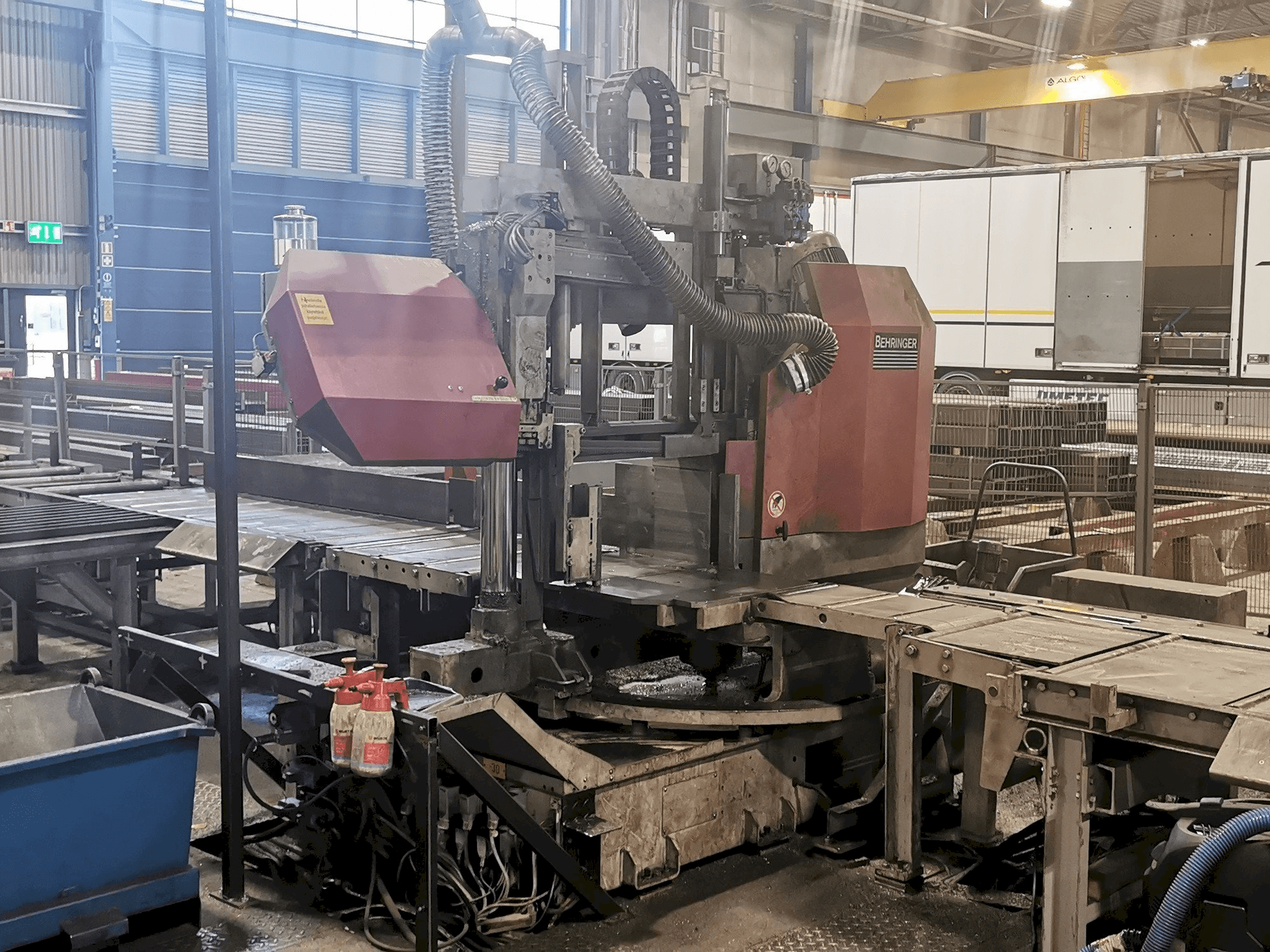 A Behringer HBP 410/723GA gép elölnézete