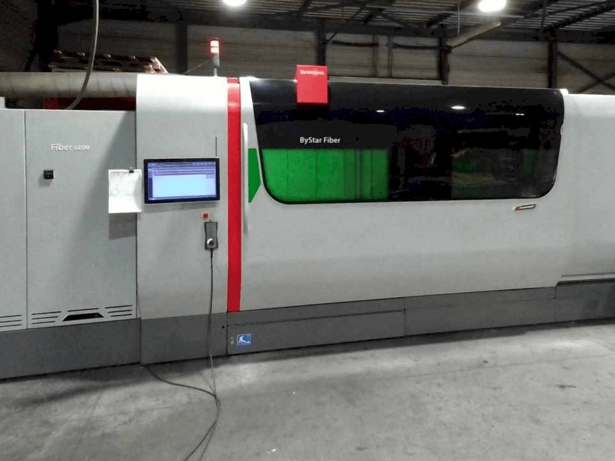 A Bystronic Bystar 3015 6KW Fiber gép elölnézete