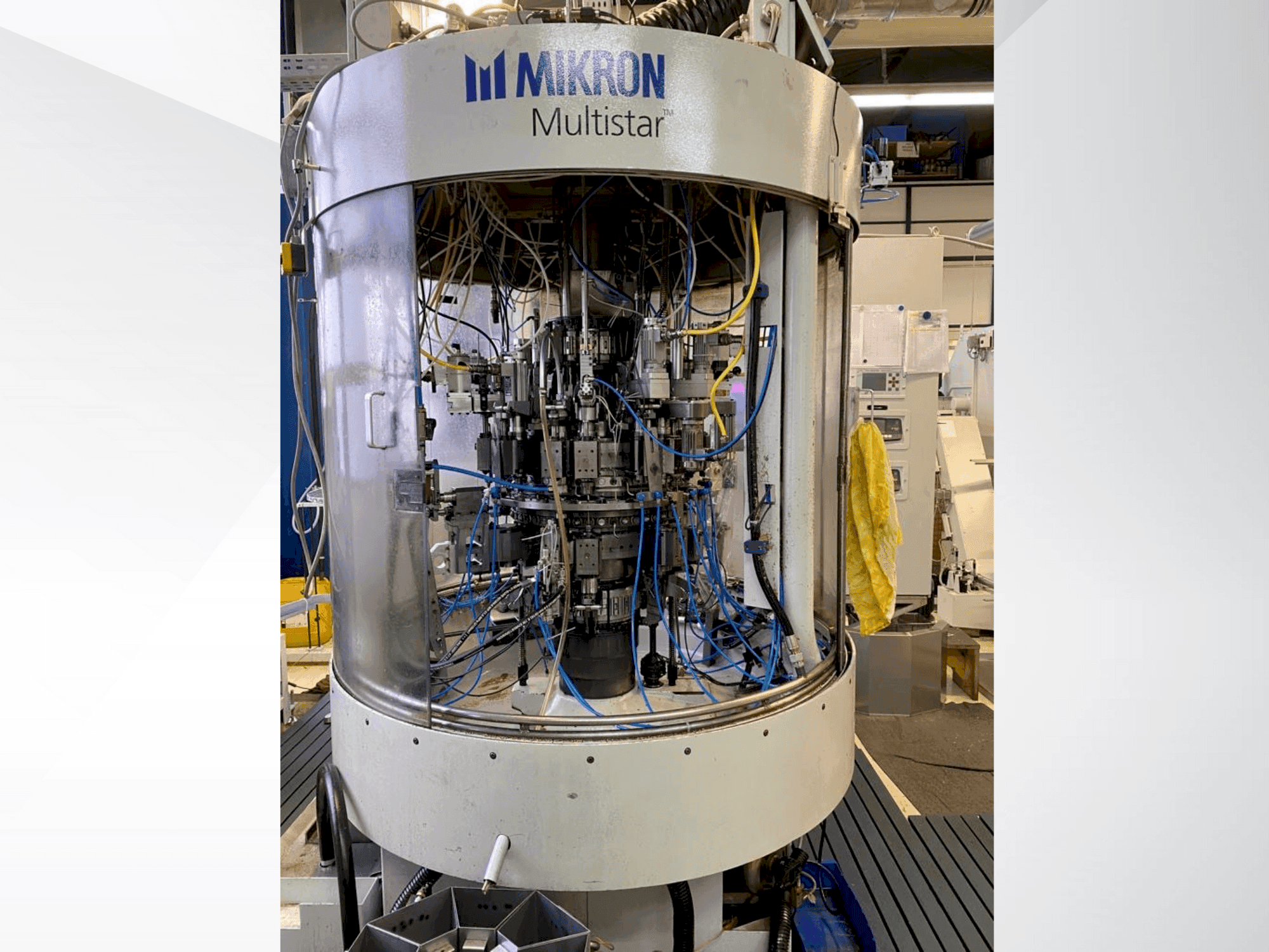 A MIKRON Multistar CX 24 (2003) gép elölnézete