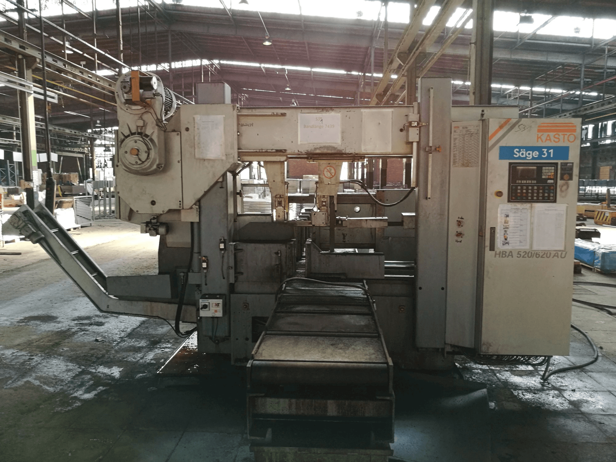 A KASTO HBA 520/620 AU gép elölnézete