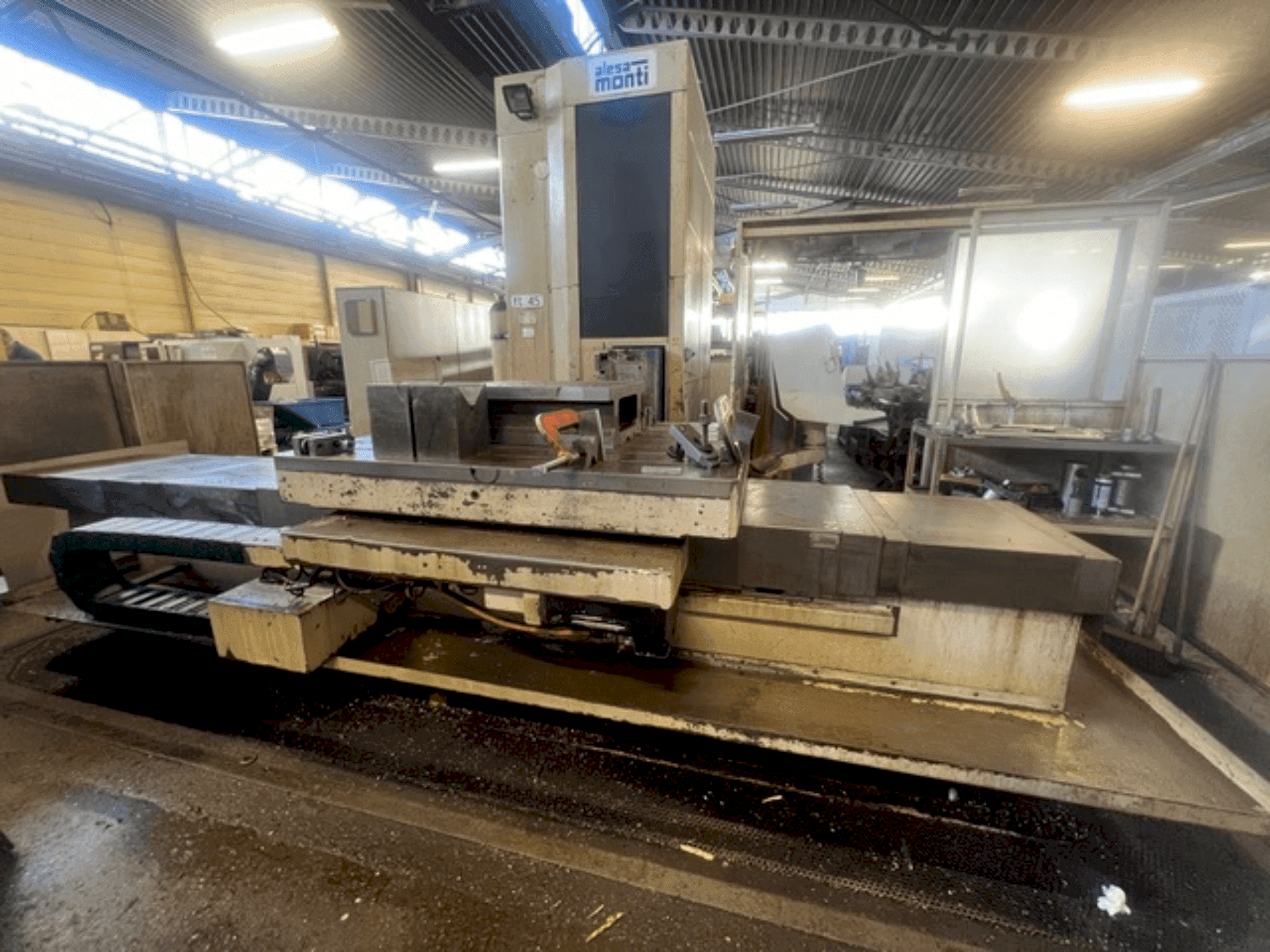 A ALESA MONTI FT45TG gép elölnézete