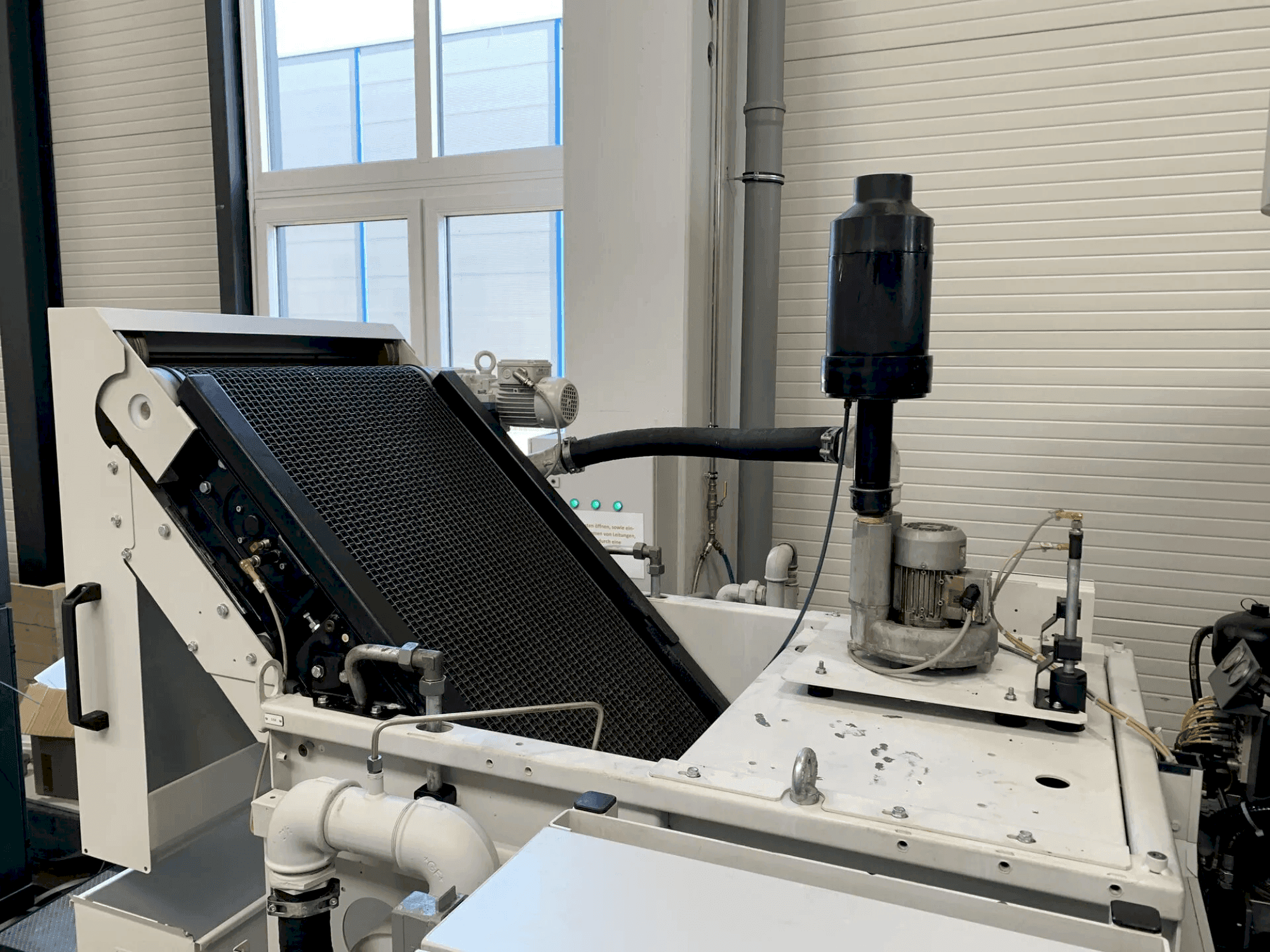 A CHIRON FZ 15K S FA gép elölnézete