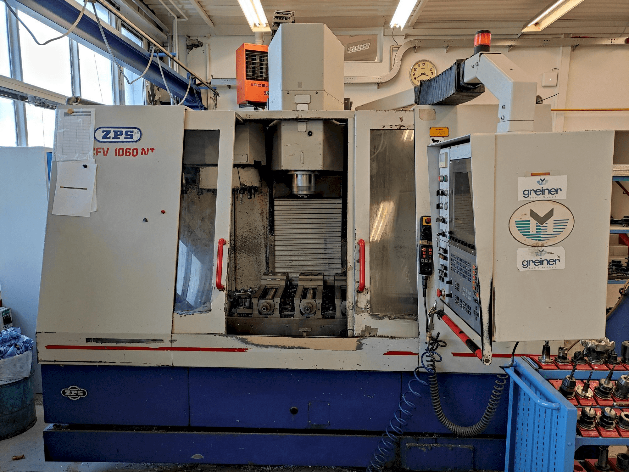 A ZPS MCFV 1060 NT gép elölnézete