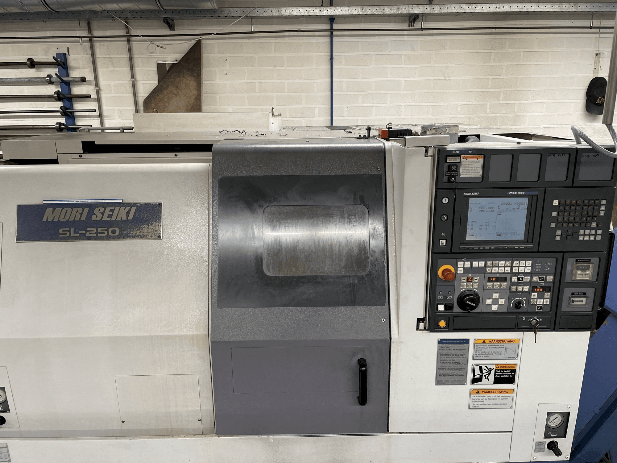 A MORI SEIKI SL-250 gép elölnézete