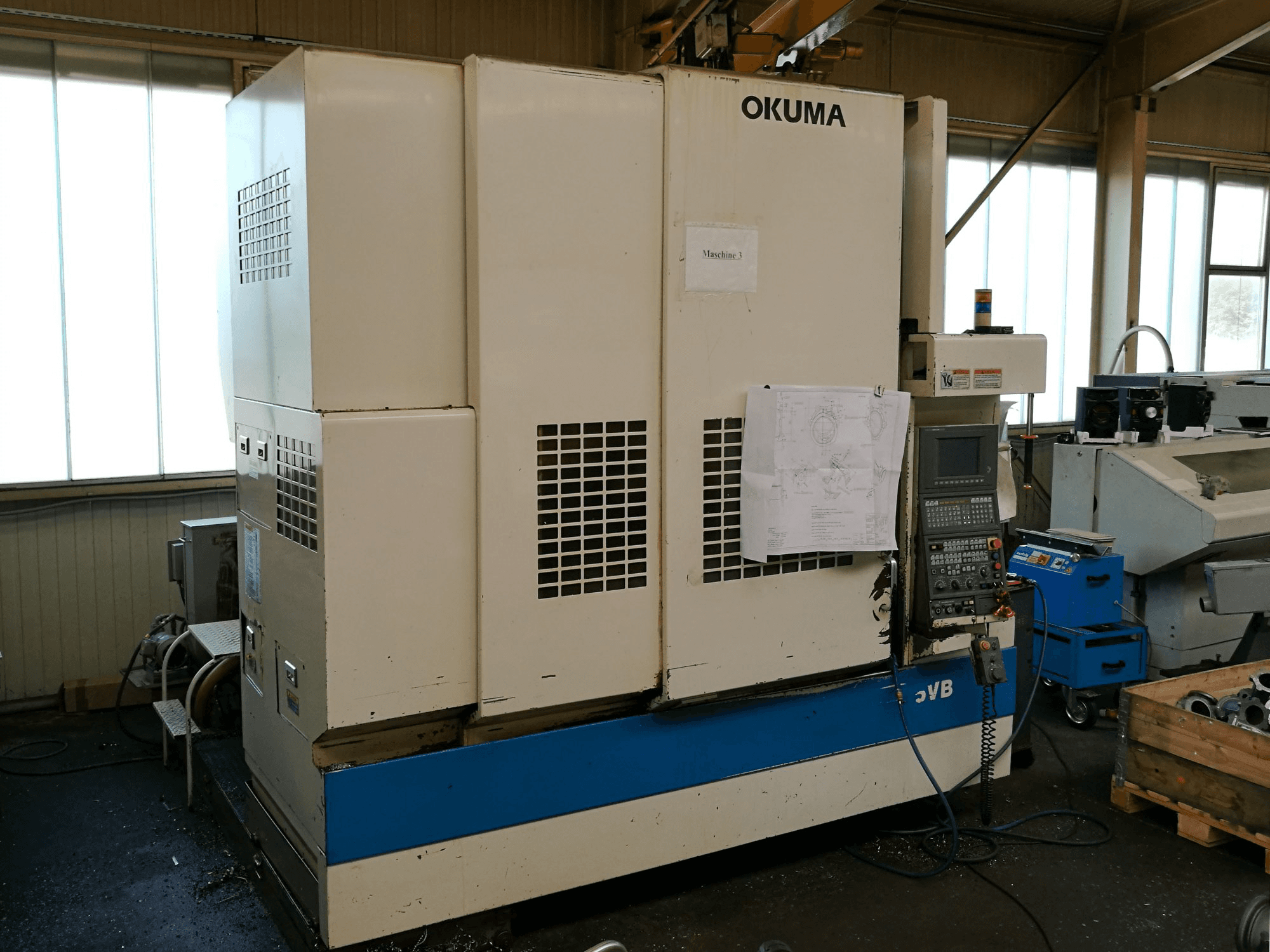 A Okuma MX55 VB gép elölnézete
