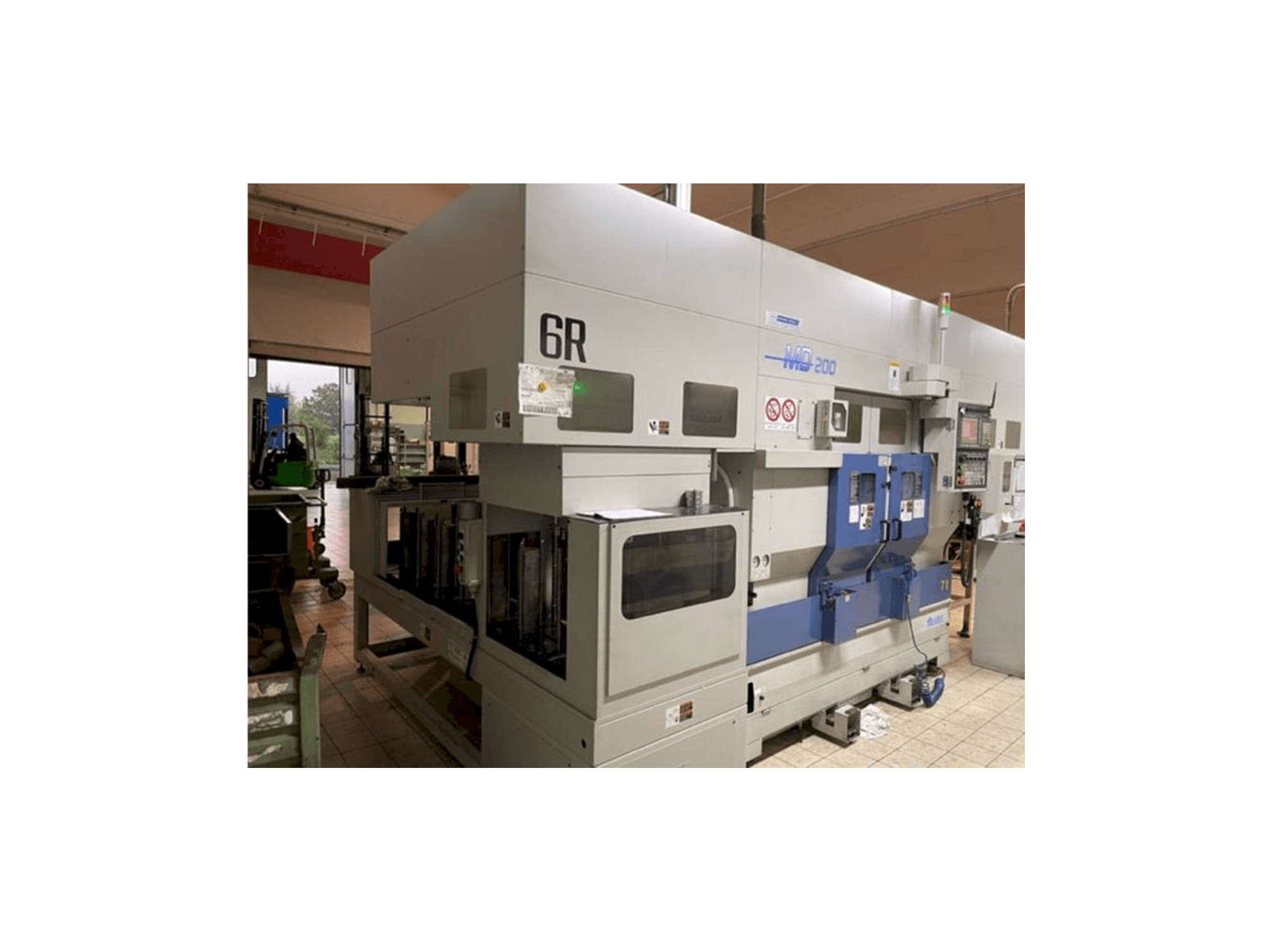 A Muratec MD 200 gép elölnézete