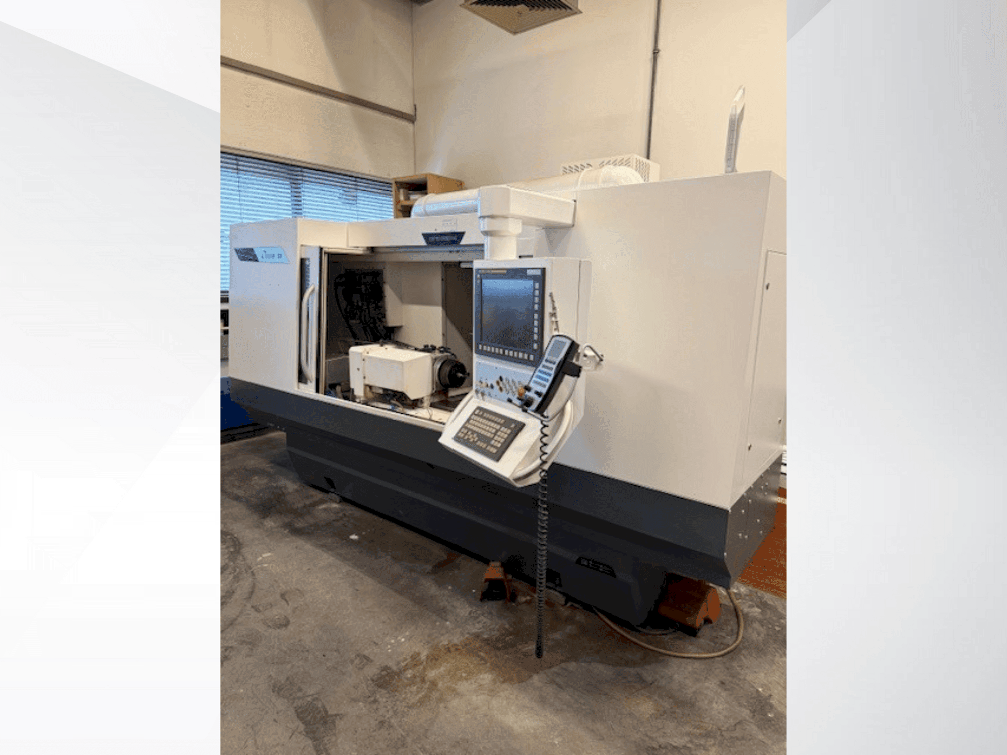 A STUDER S31 gép elölnézete