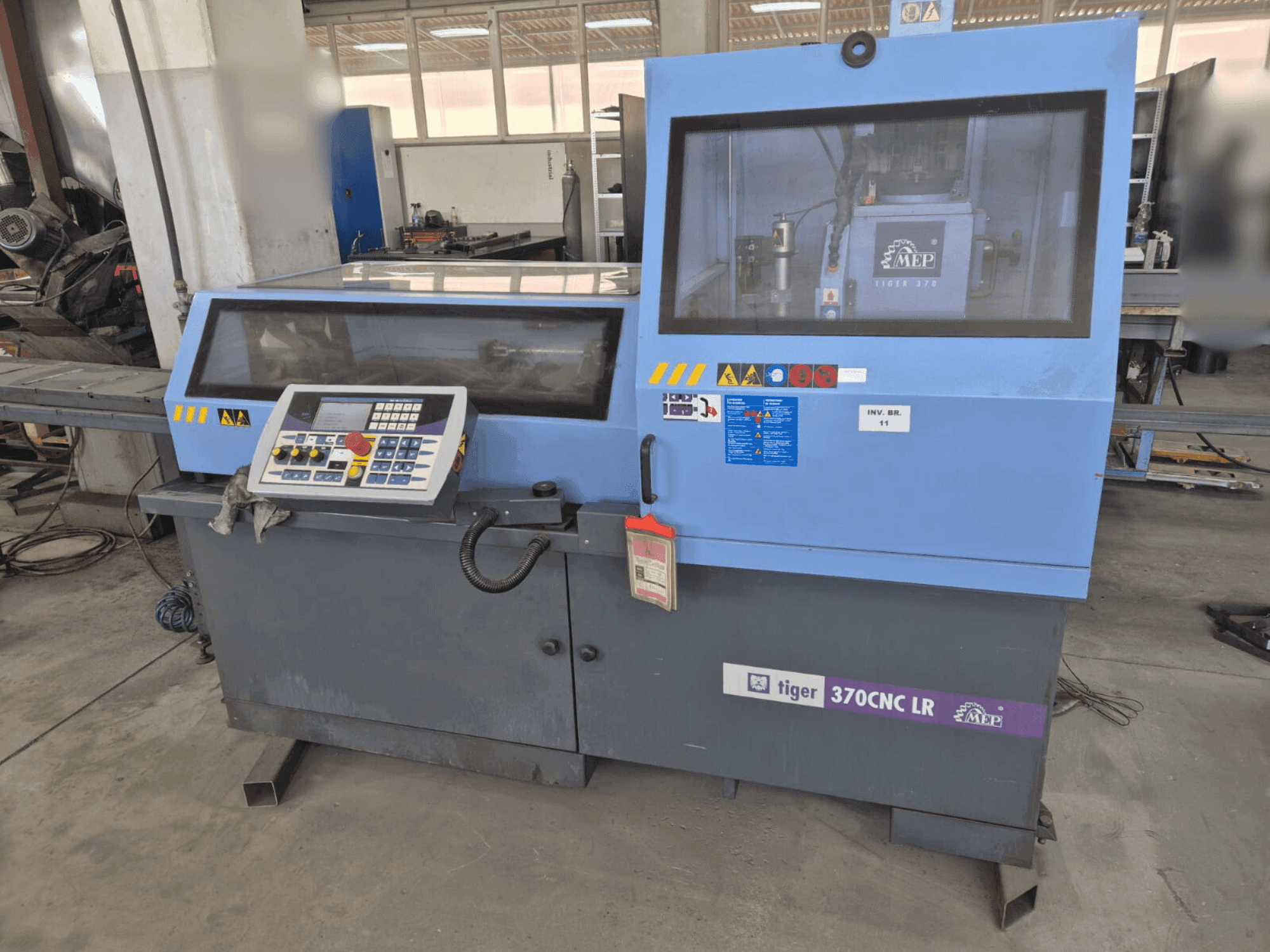A MEP Tiger 370 CNC gép elölnézete