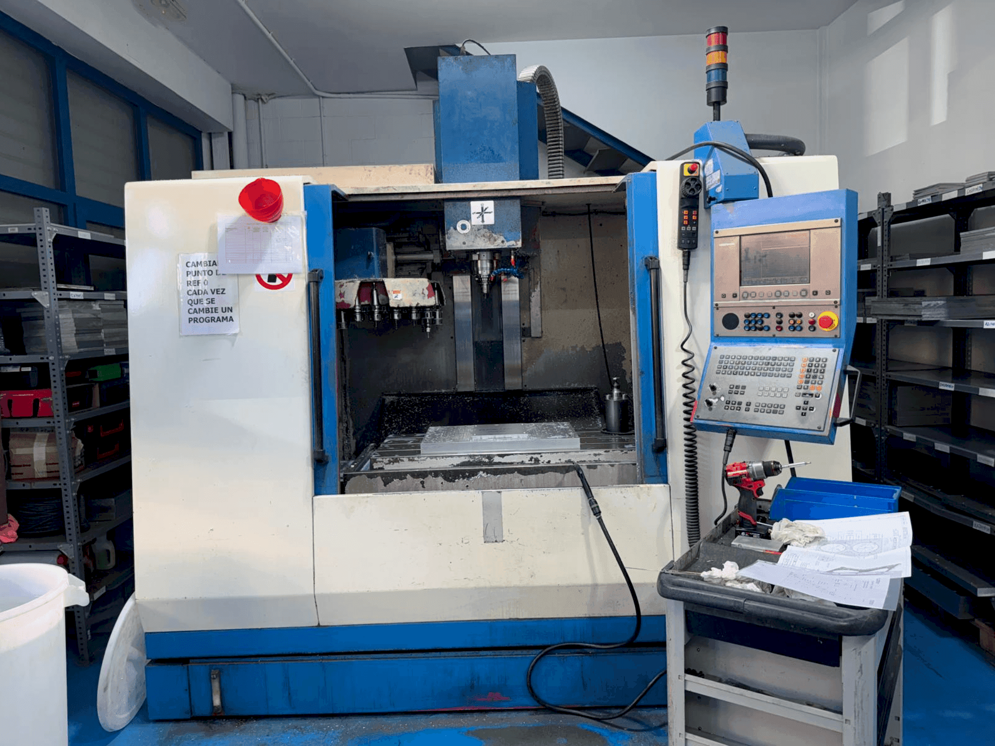 A LAGUN GVC 1000 gép elölnézete