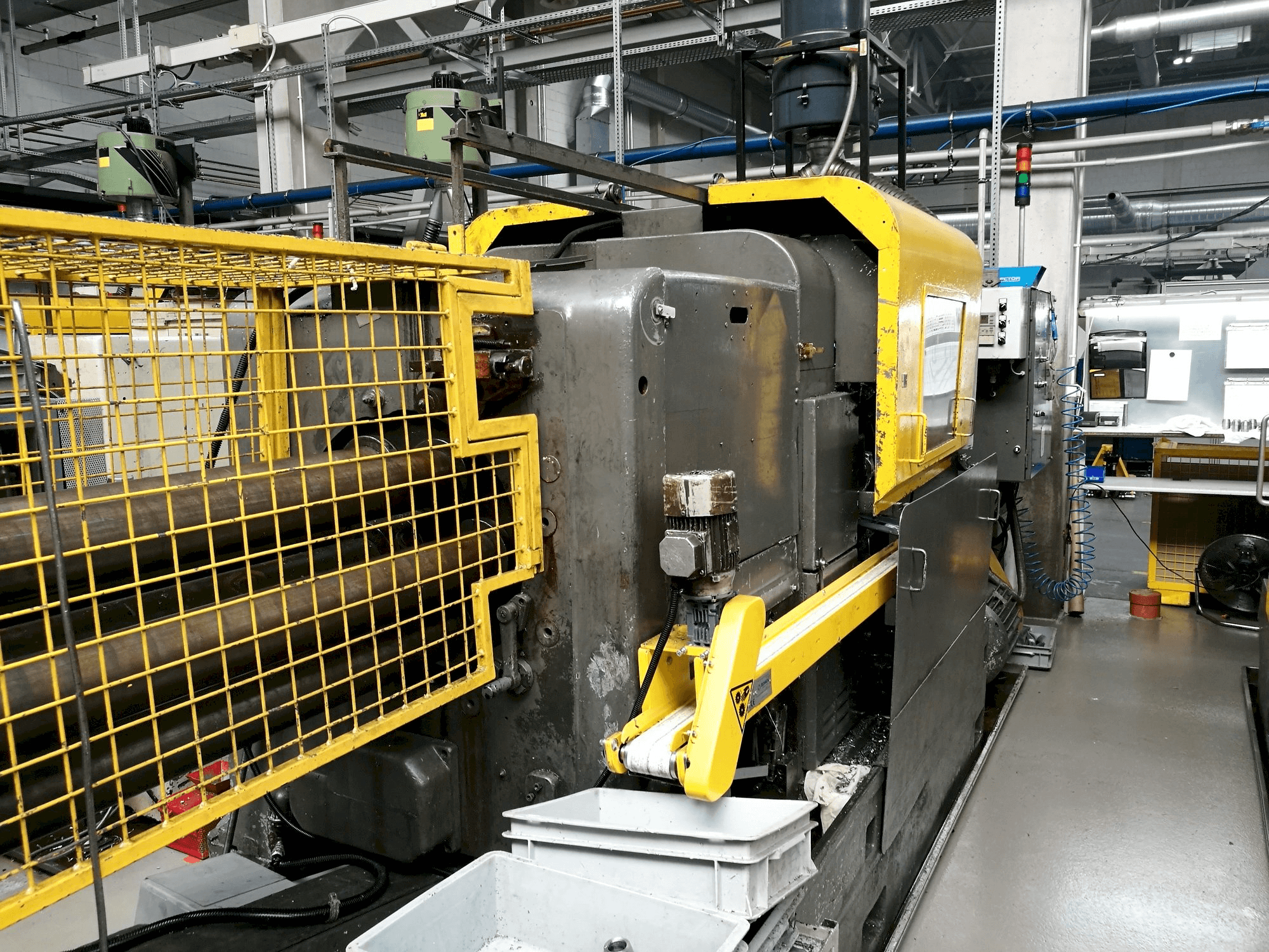 A Wickman 2 1/4"-6 gép elölnézete