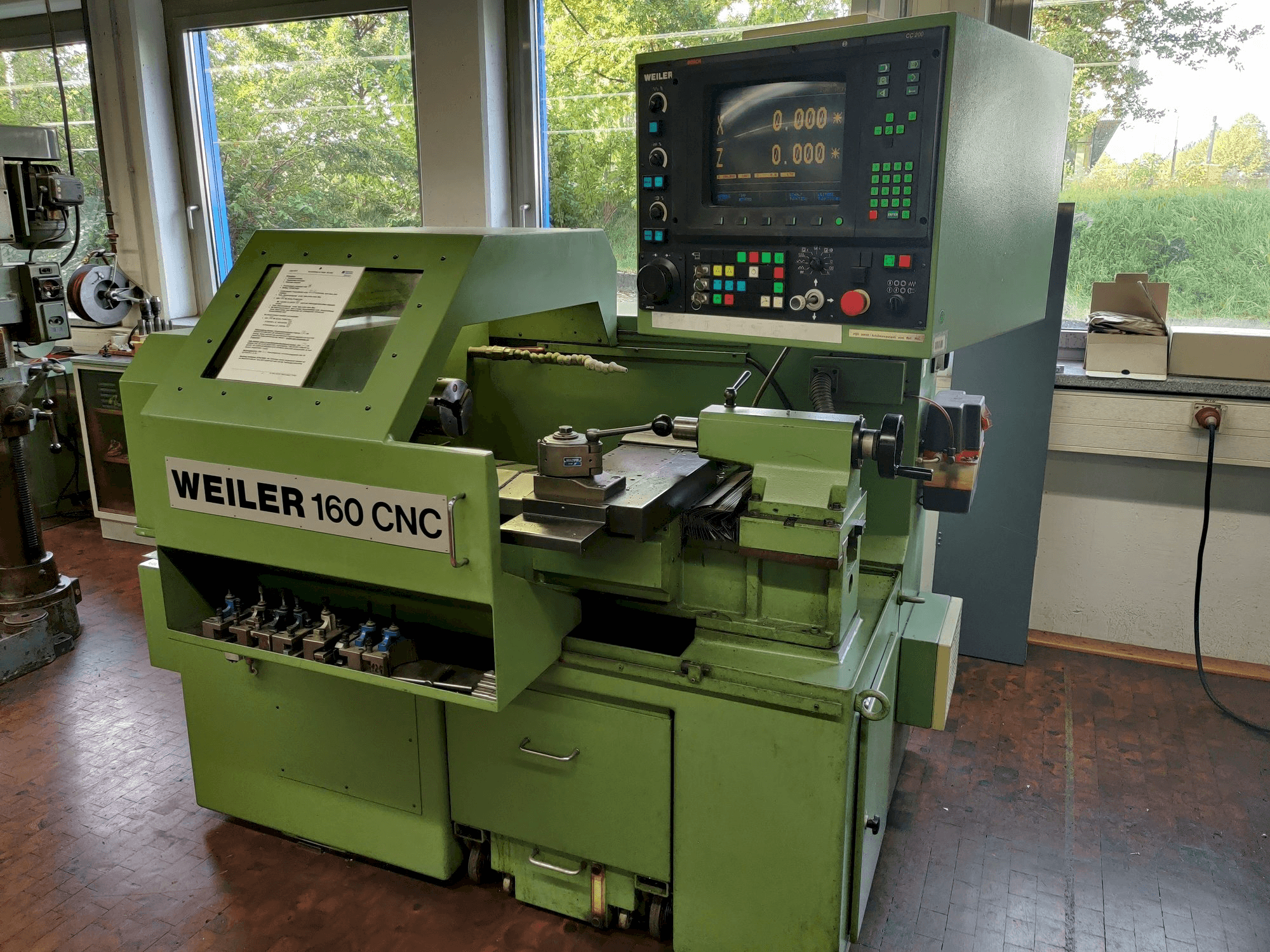 A Weiler 160 CNC gép elölnézete