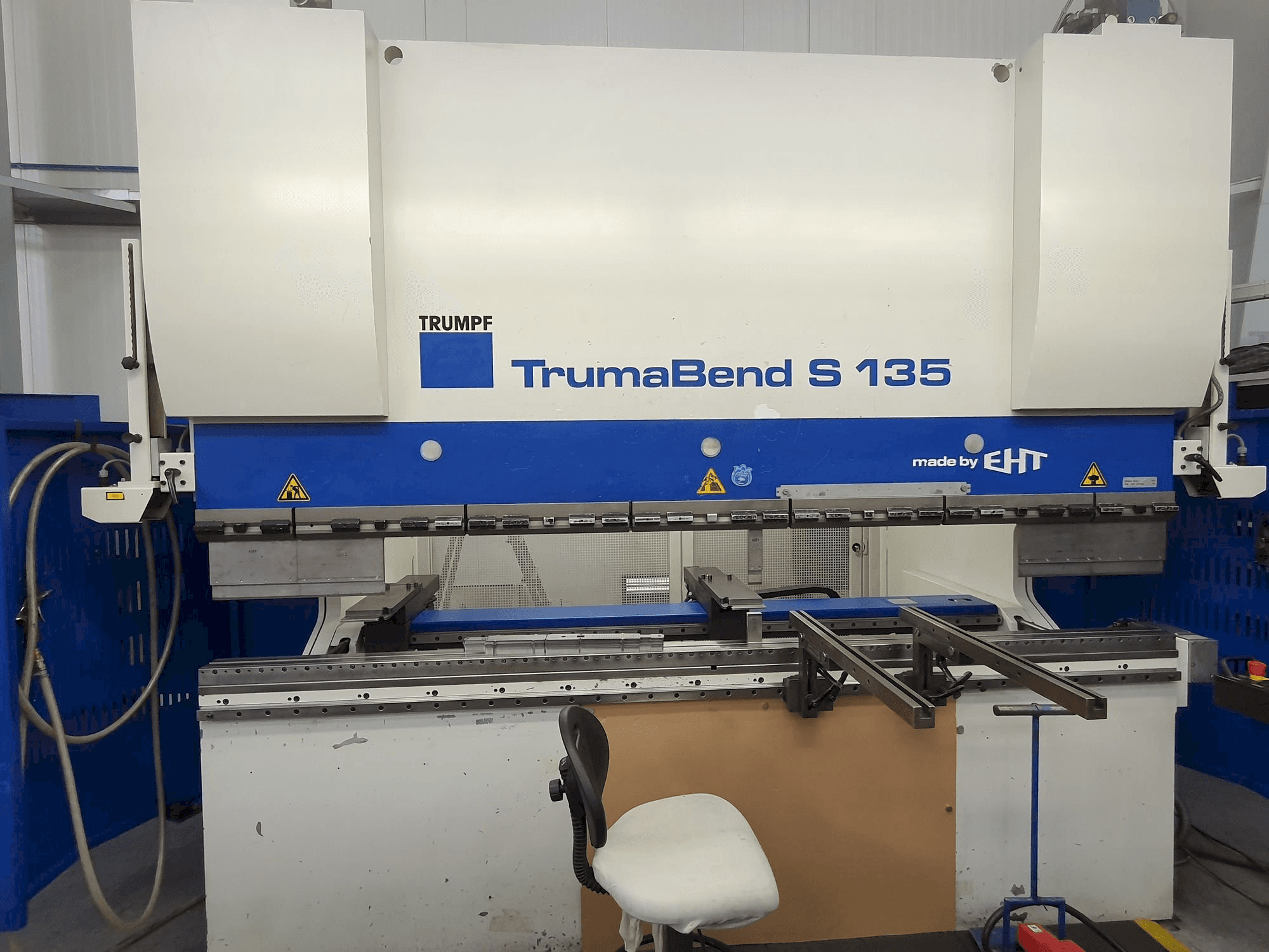 A Trumpf TrumaBend S135 gép elölnézete