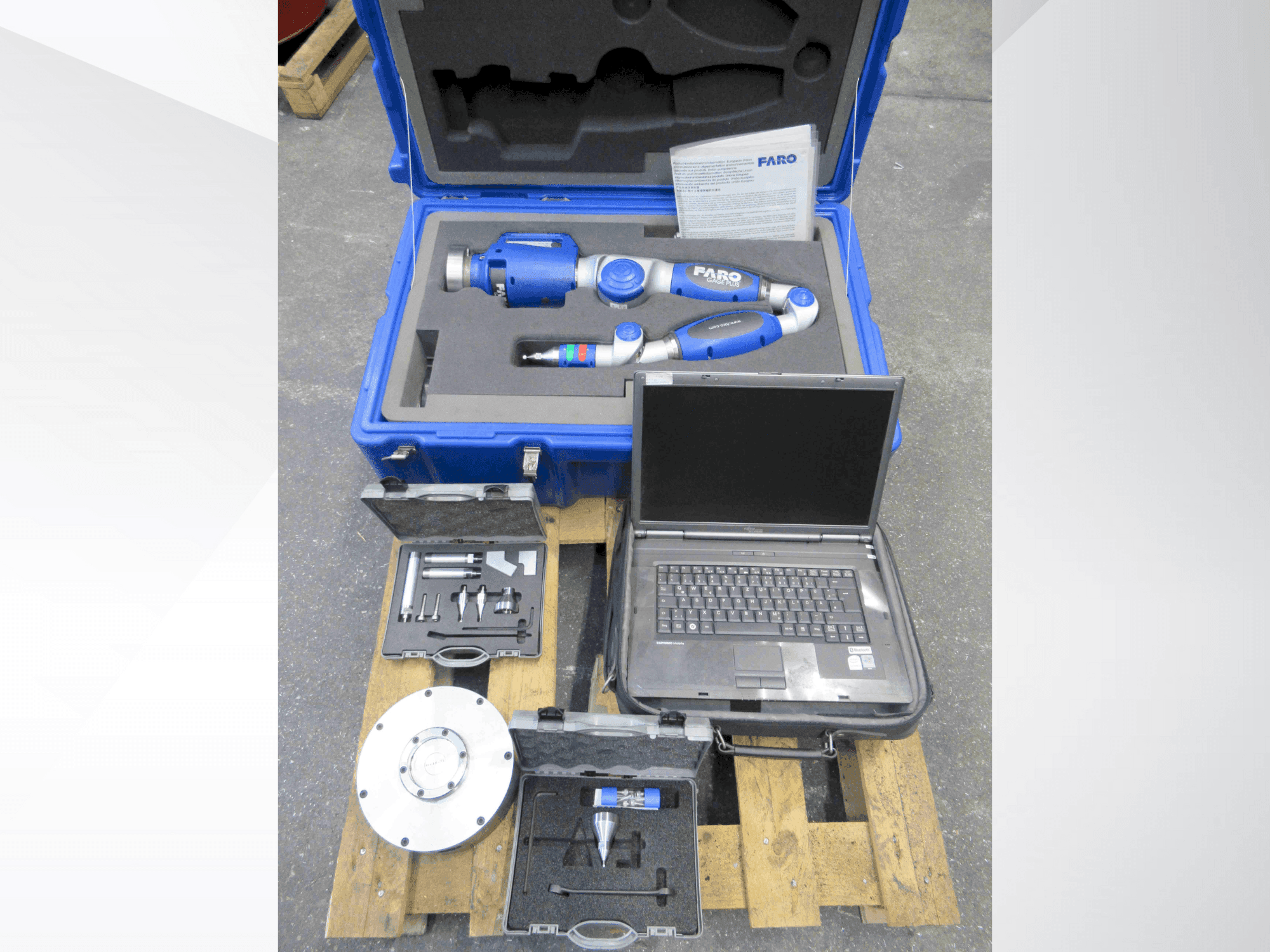 A Faro F04 gép elölnézete