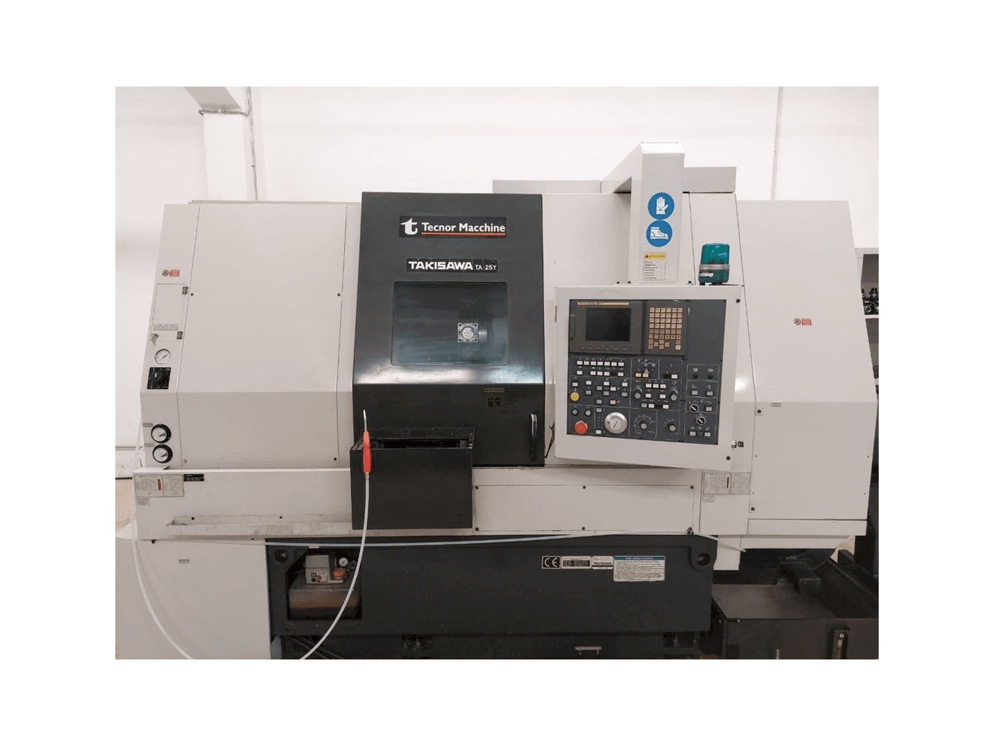 A Takisawa TA 25Y gép elölnézete