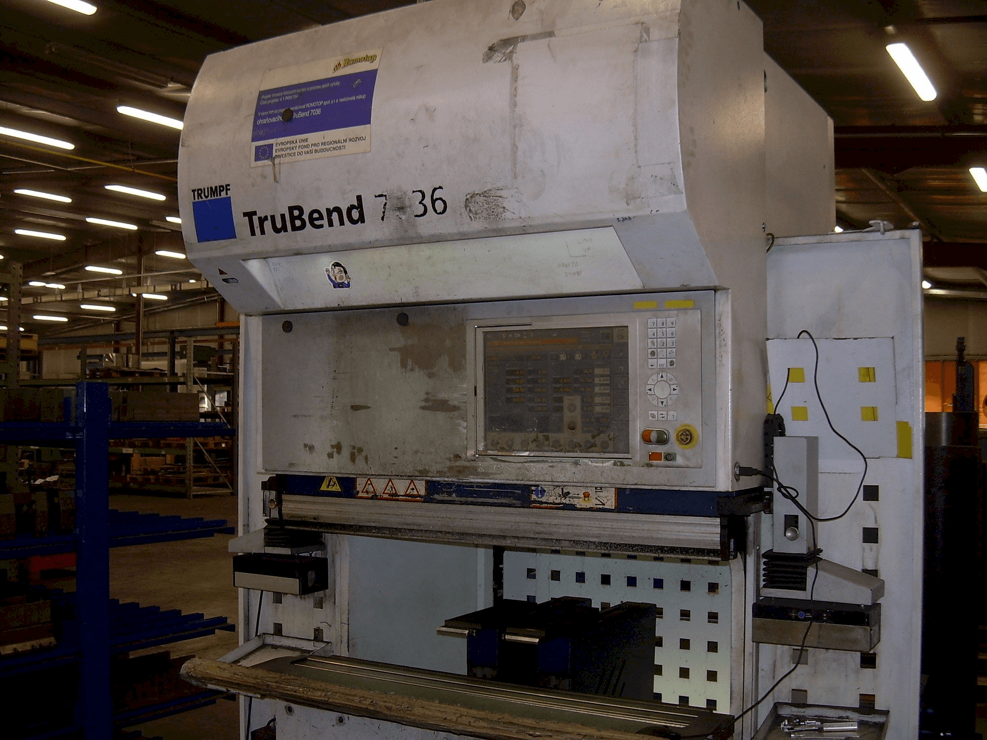 A TRUMPF TruBend 7036 gép elölnézete
