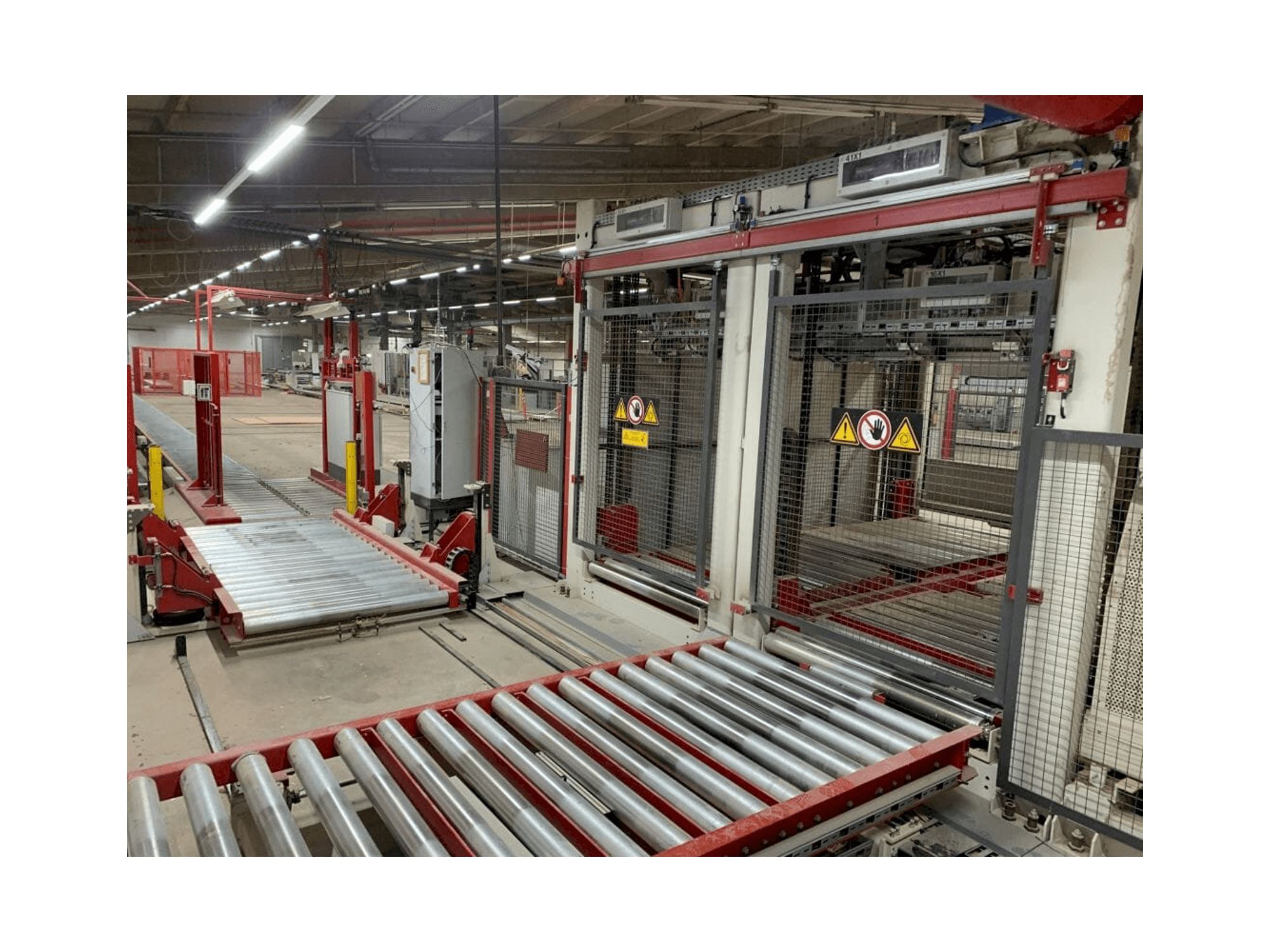 A IMA AM33 - 3000 /1300 Systems gép elölnézete