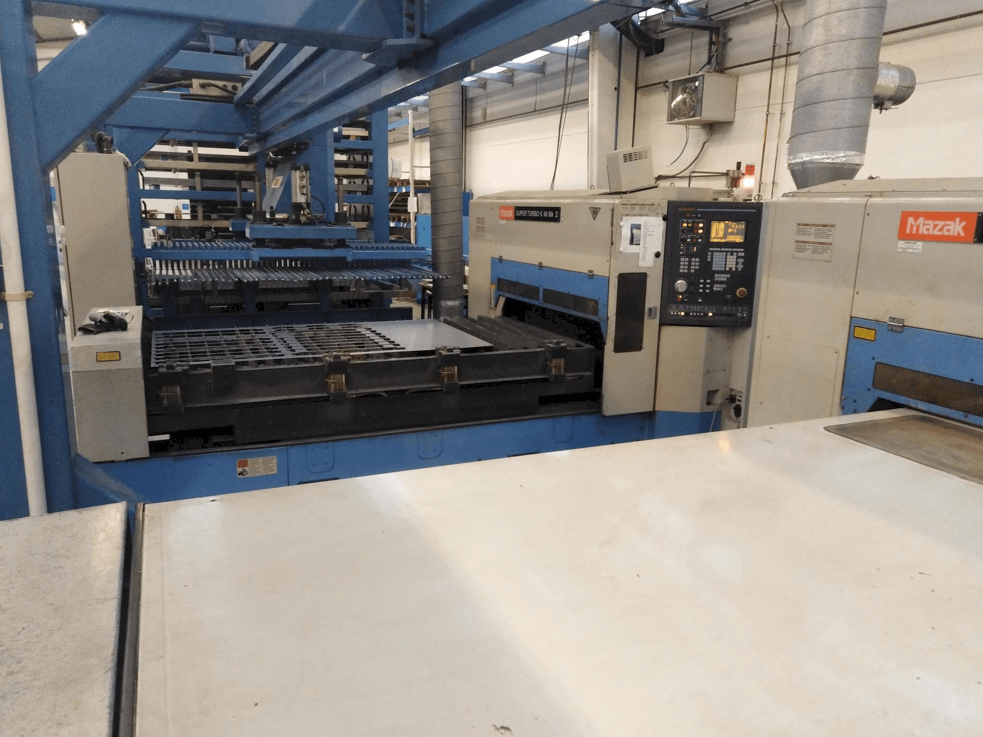 A Mazak stx-48 Mark II gép elölnézete