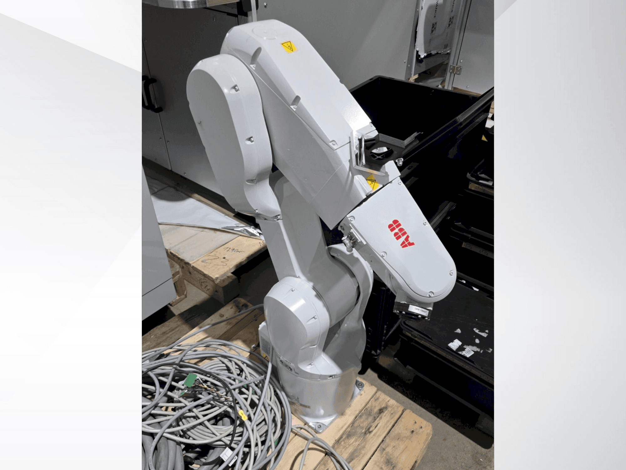 A ABB IRB 1200-5/0.9 gép elölnézete