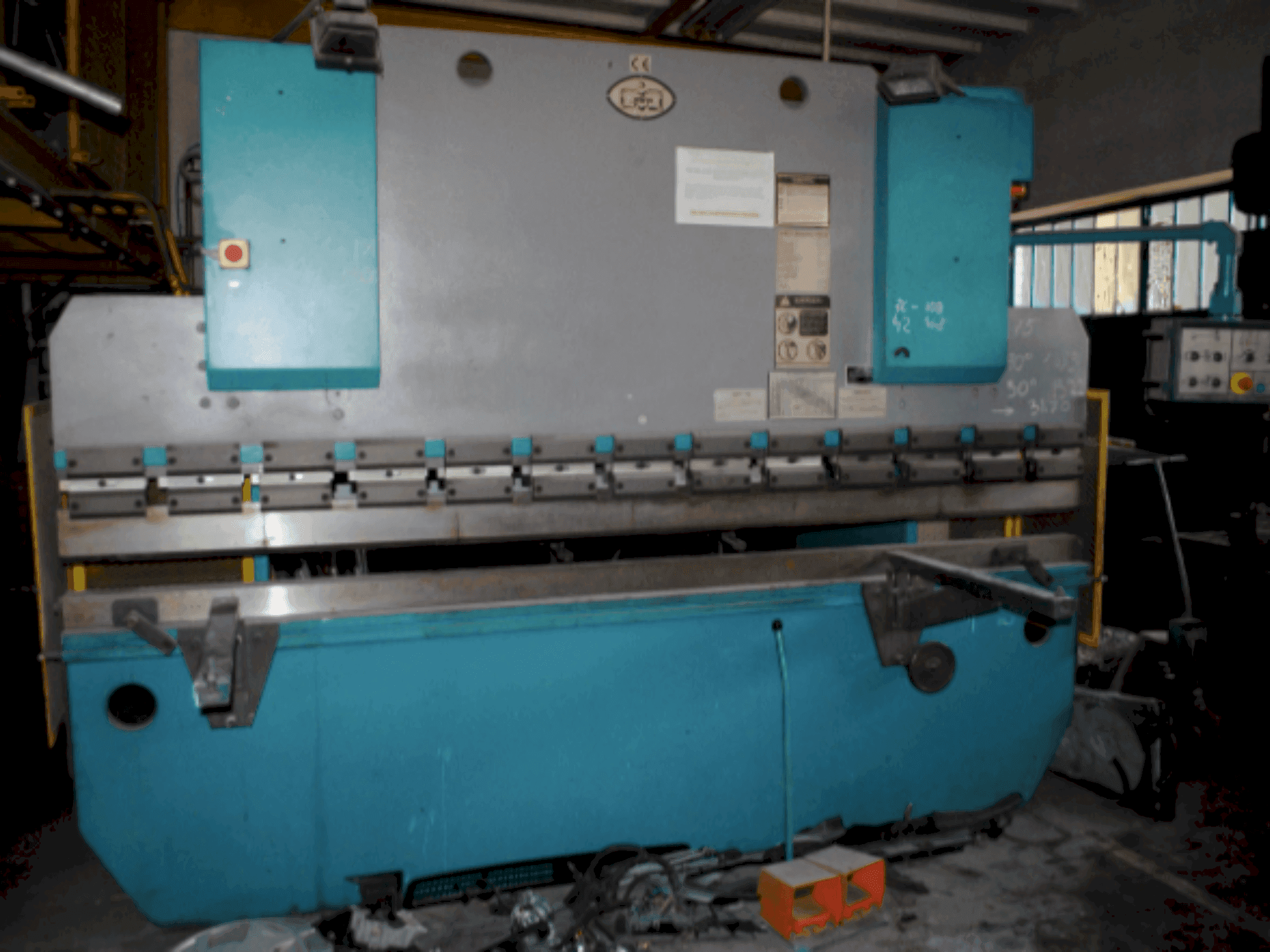 A PIT 63/30SB gép elölnézete