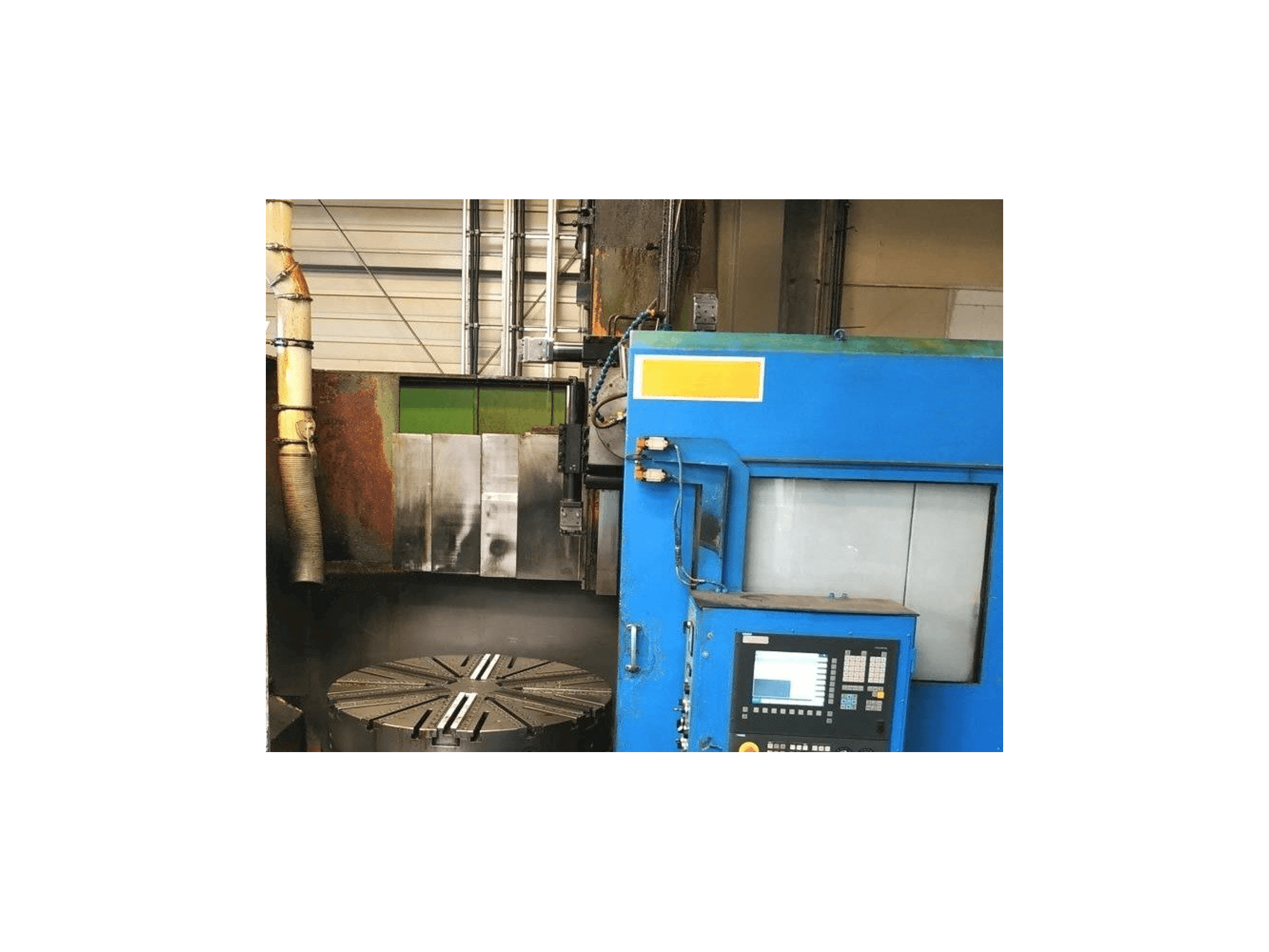 A Carnaghi AT 1400 gép elölnézete