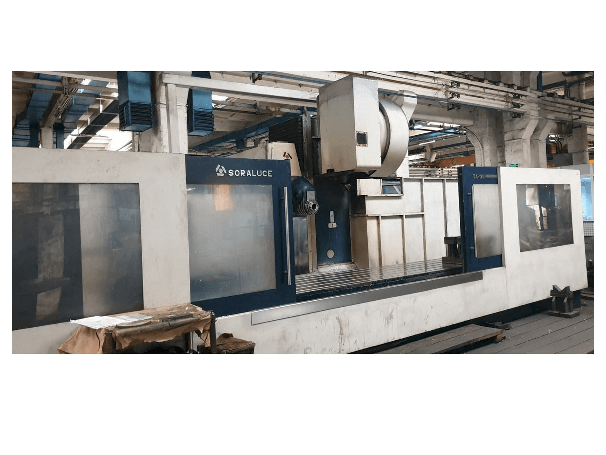 A Soraluce TA 35 gép elölnézete