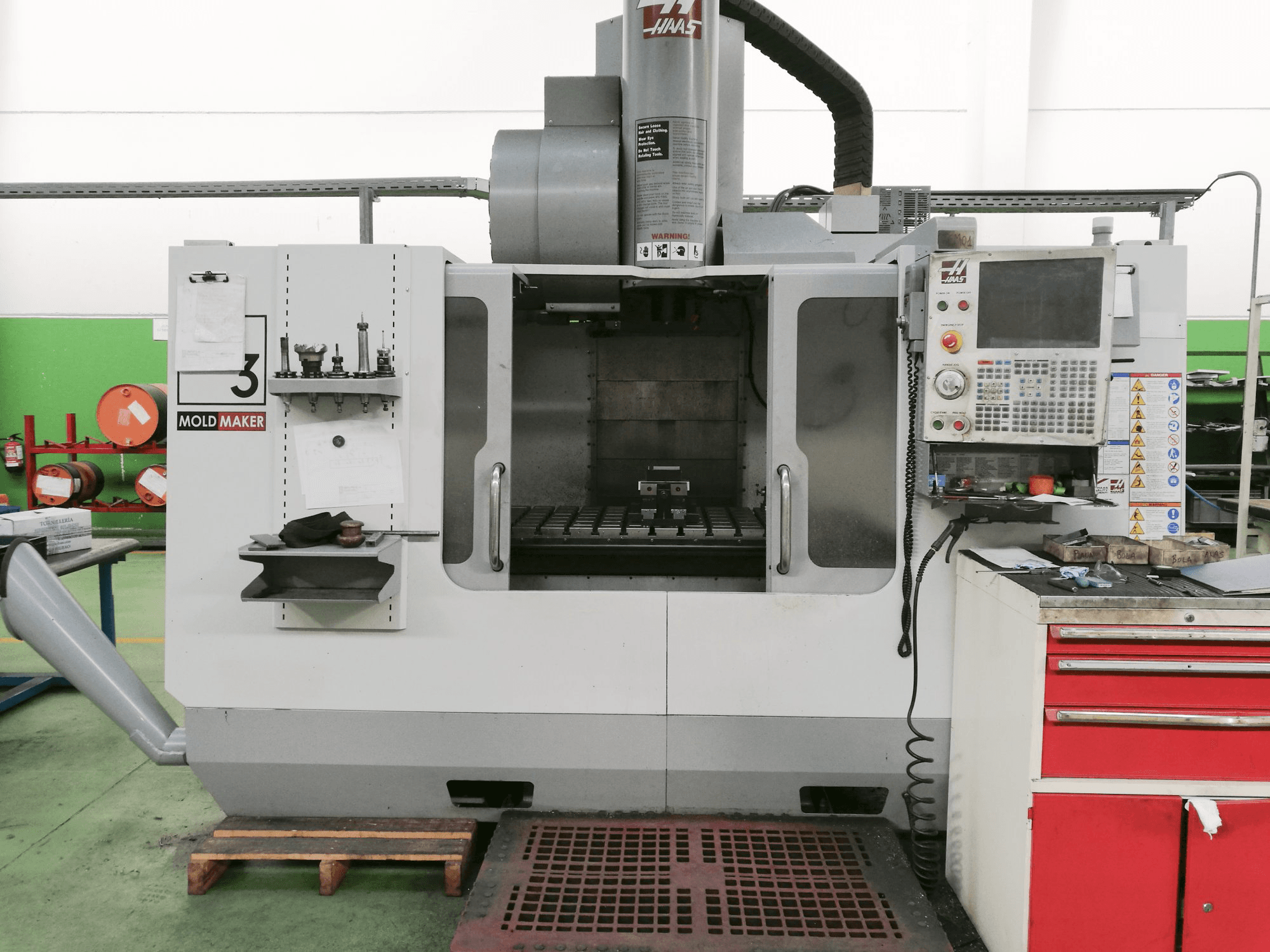 A HAAS VM-3HE gép elölnézete
