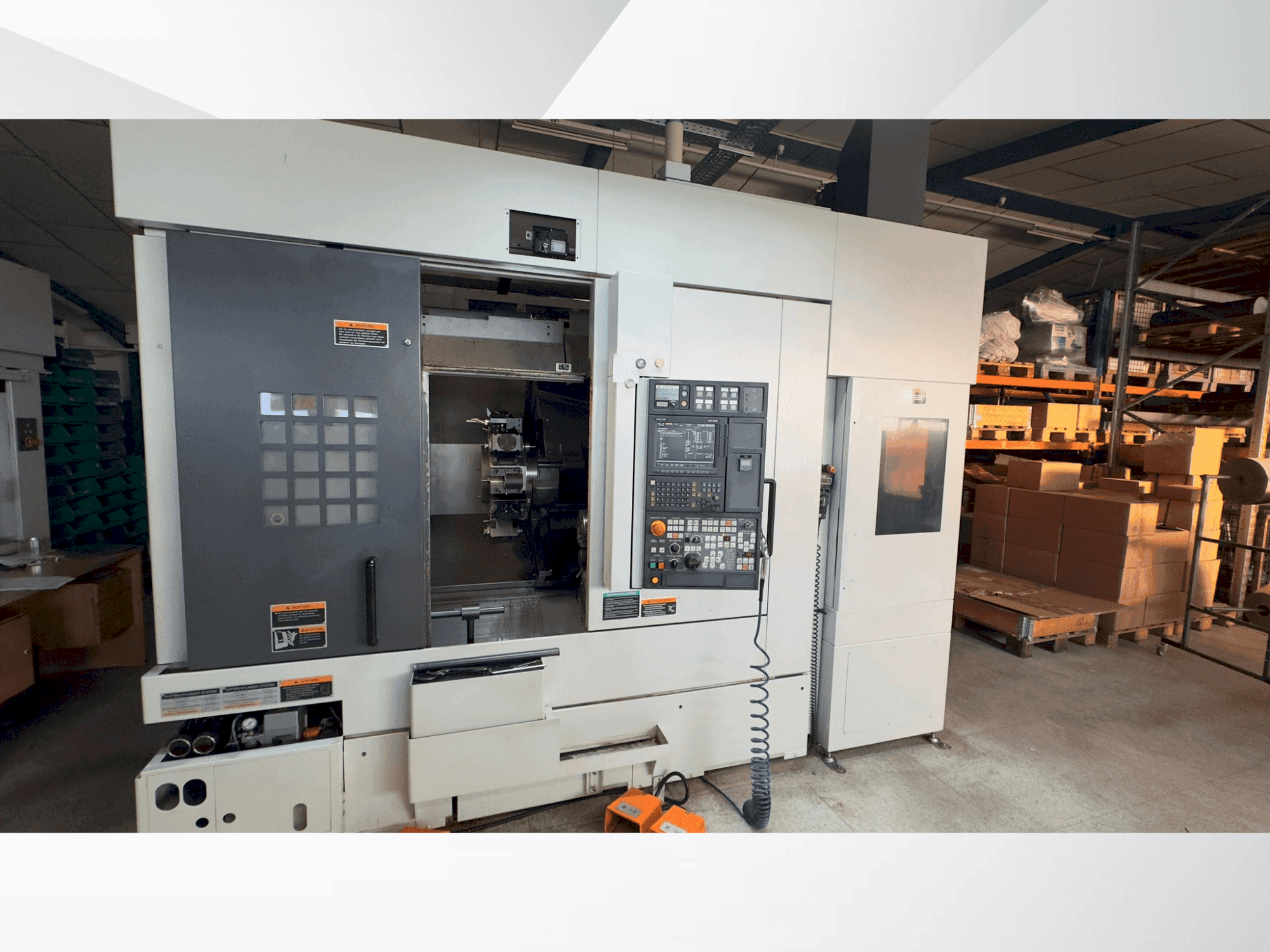 A MORI SEIKI NL 2000 SY /500 gép elölnézete