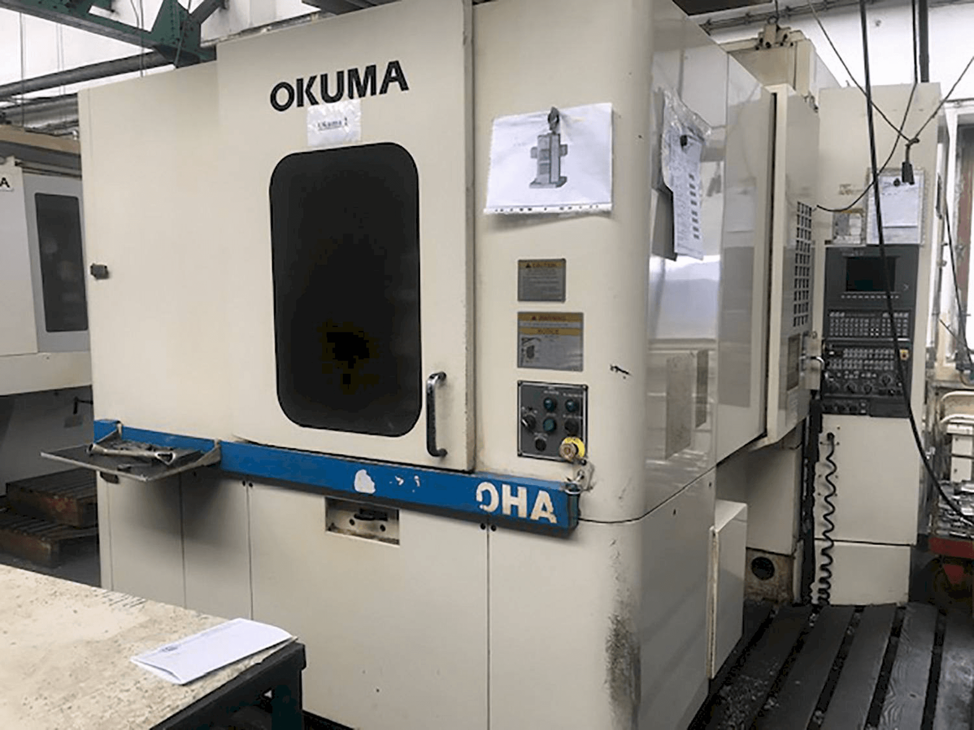A Okuma MX-40HA gép elölnézete