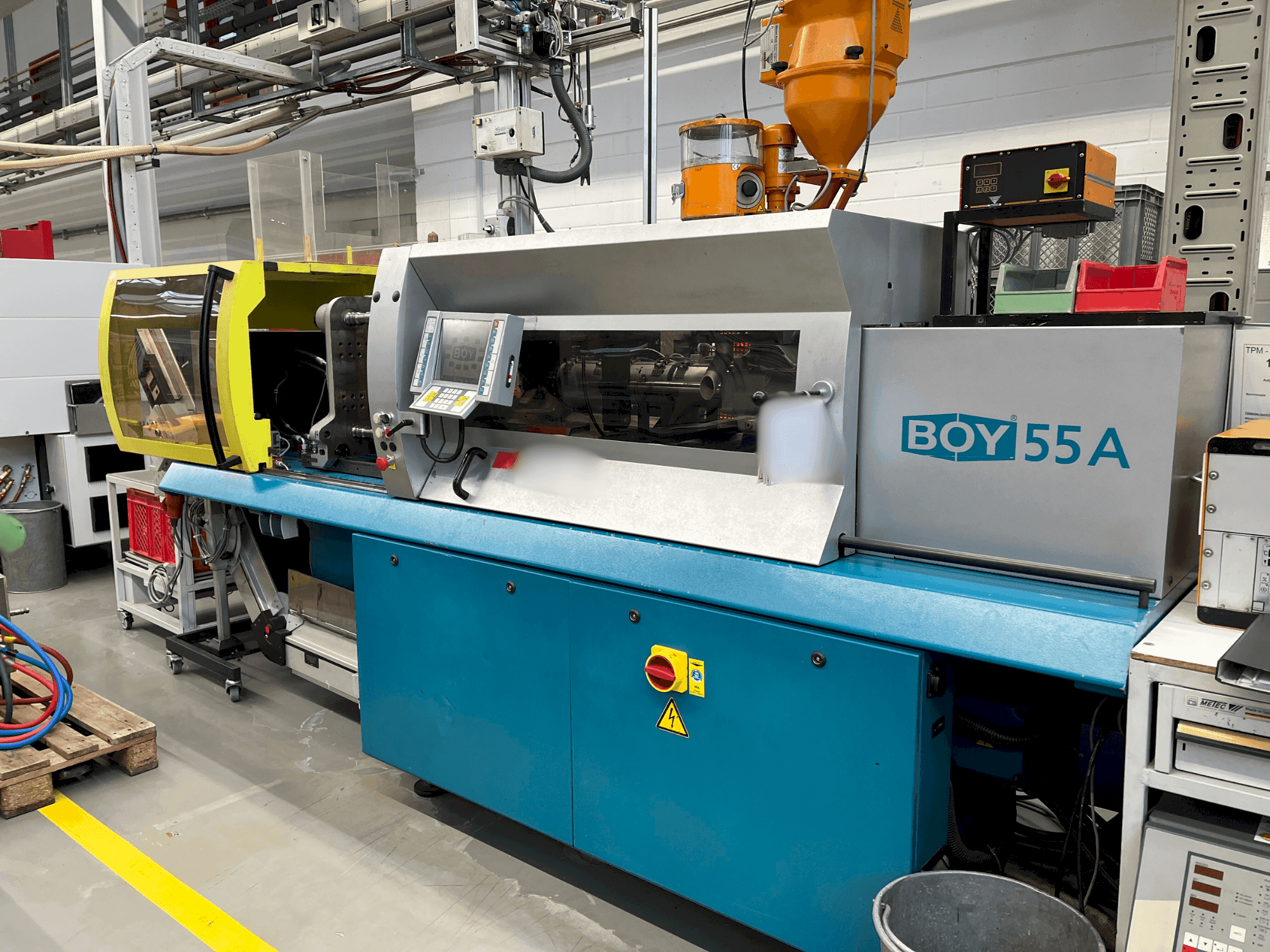 A BOY 55A gép elölnézete